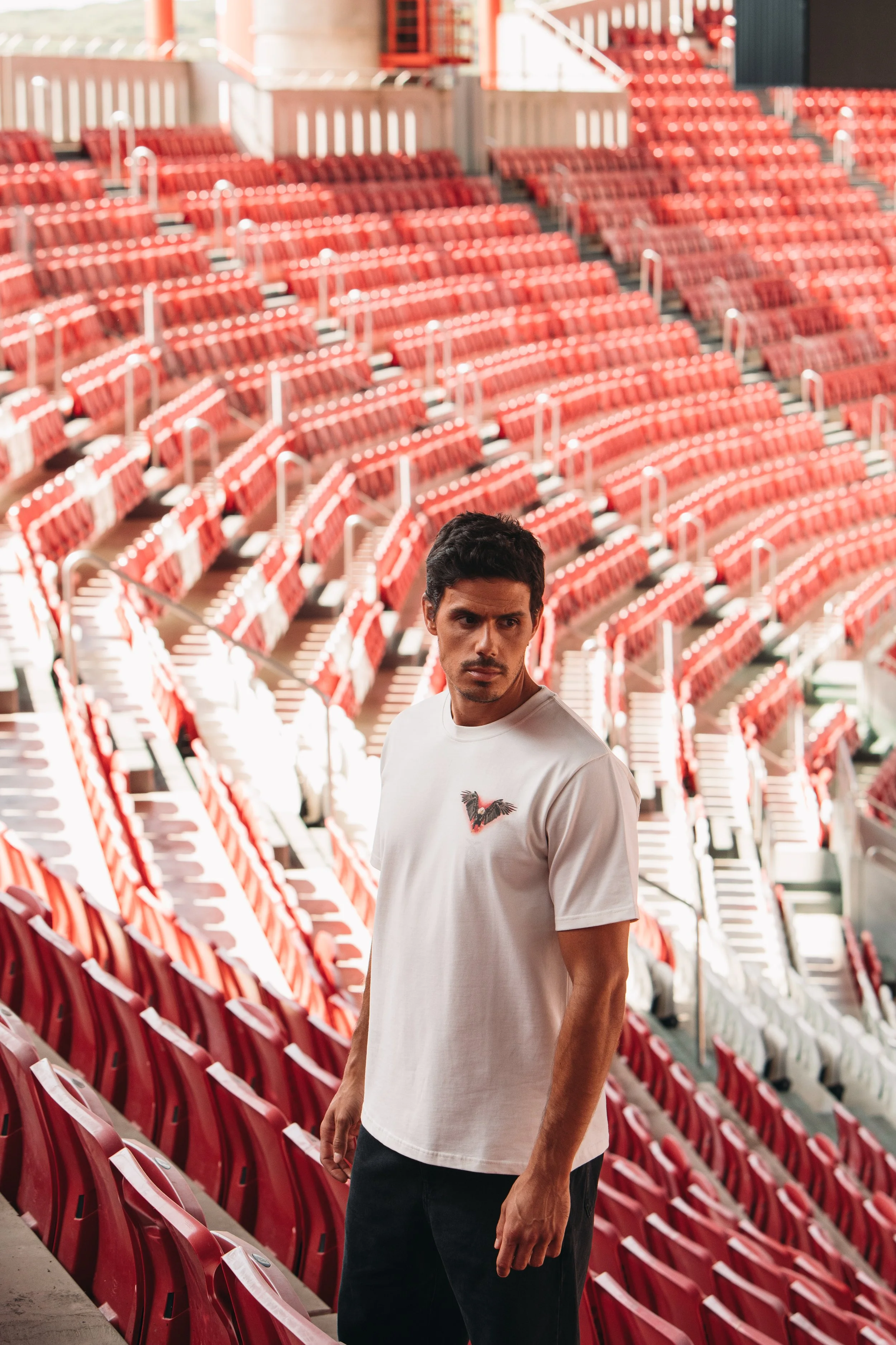 LEGACIES D3 - Tom Joy [ B71A3447 ].jpg