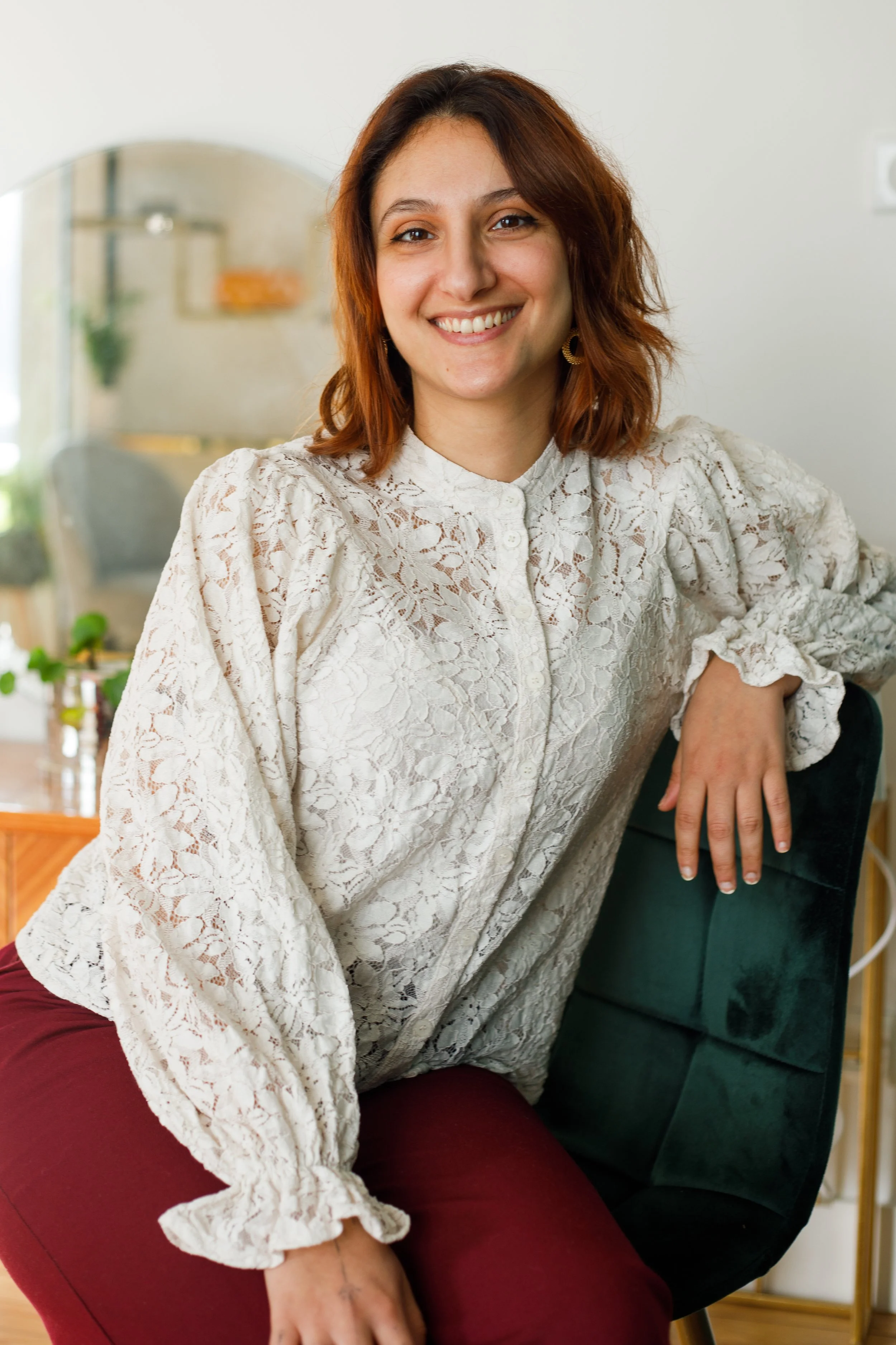 Sanya Hamou Maamar avocate en droit du numérique, cybersécurité, informatique, nouvelles technologies, fraude bancaire, usurpation d'identité, cybersurveillance, protection des données personnelles pour les particuliers.