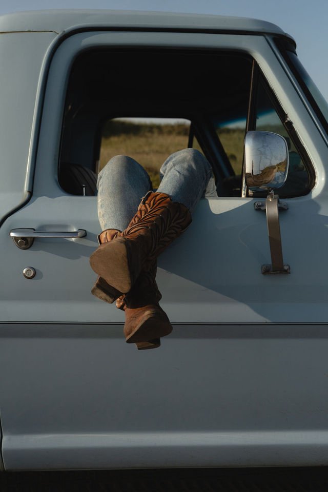 Finerty_2024_9-14_Nantucket_Lifestyle_coastalcowgirl_nantuckettruck_f100-49.jpg