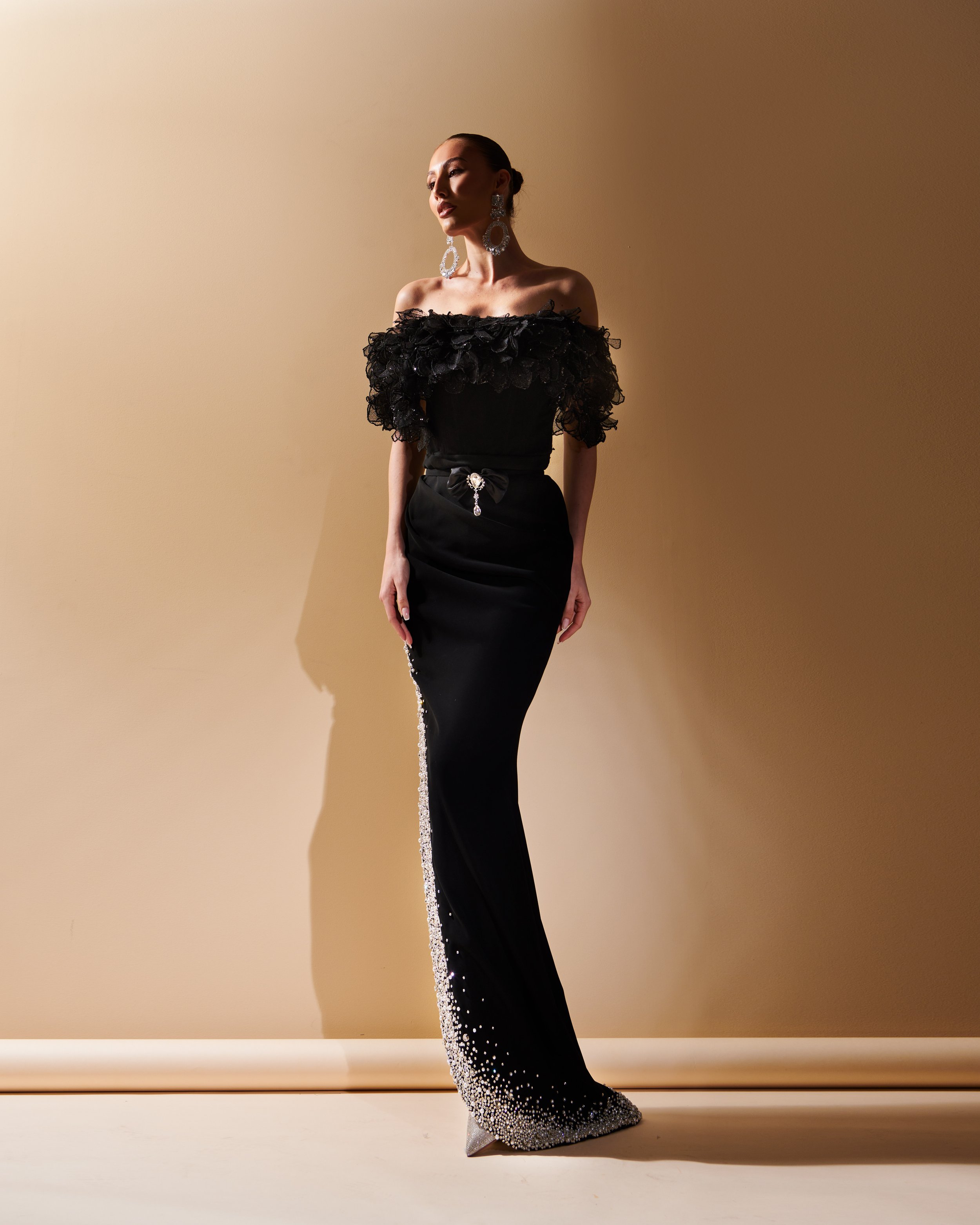 LOOK 01
