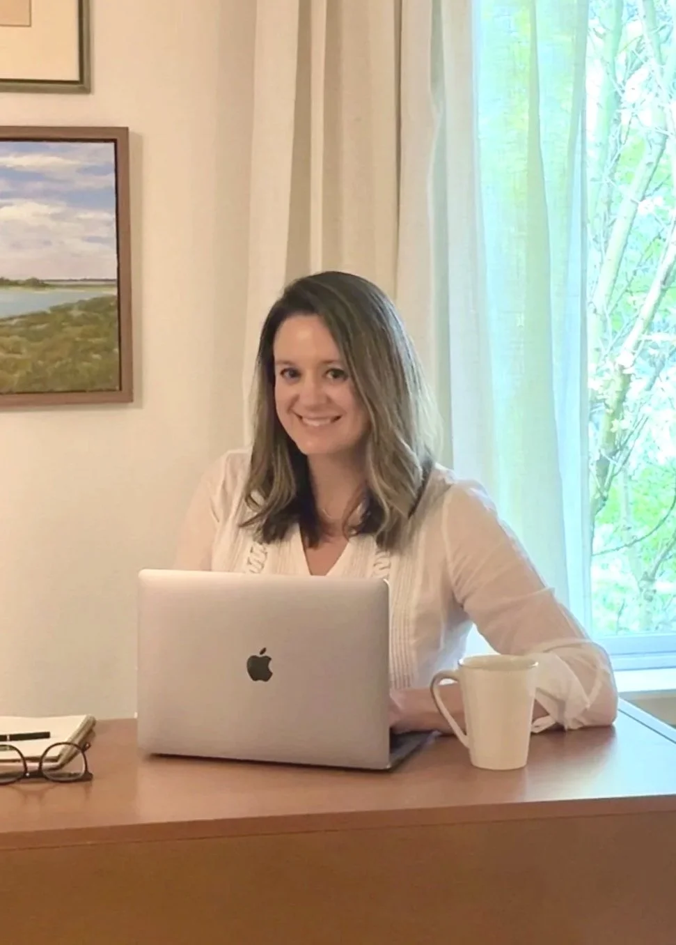 Ashleigh Clark, marketing consultant specializing in content strategy, brand storytelling, and digital marketing.