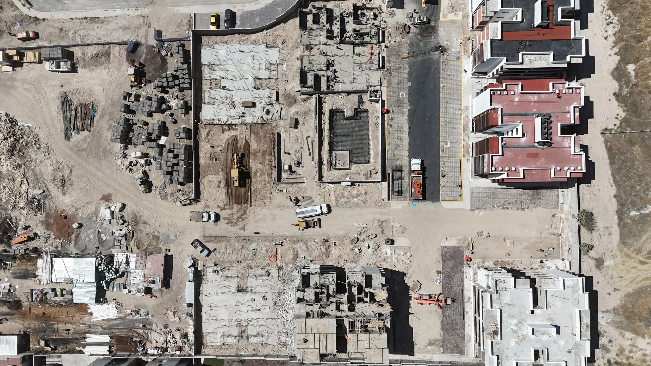 CONSTRUCCIÓN
