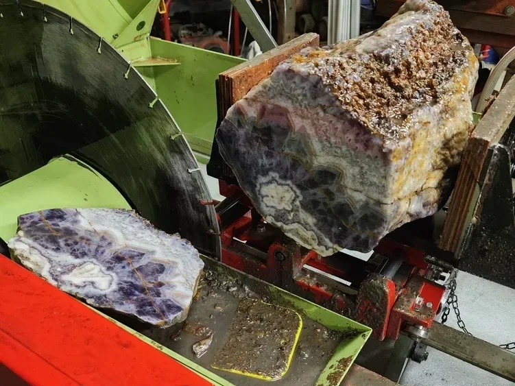Rock saw with Chevron Amethyst Slab