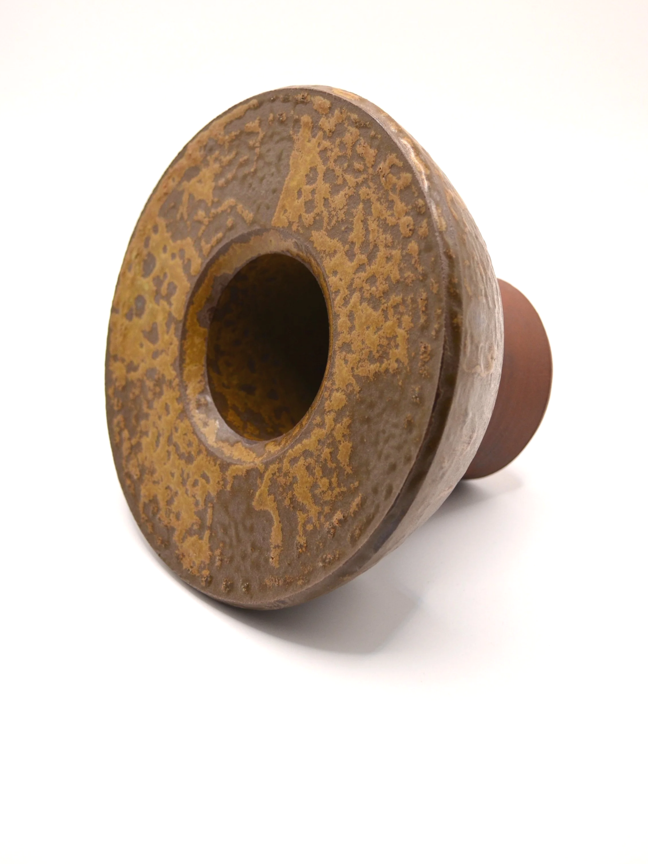 L’Abysse RM#1 - Red Stoneware ikebana vase & Discarded Mussel Shells Glaze. 100% Circular Glaze