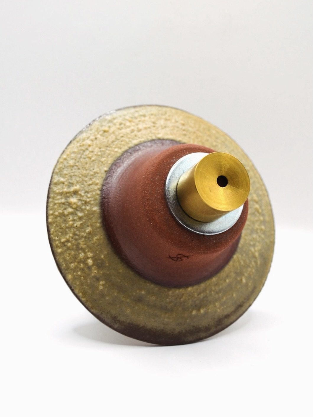 L&rsquo;Ecueil RO#1 - Wall Sculpture
Red clay &amp; Discarded Oyester Shells Ash glaze