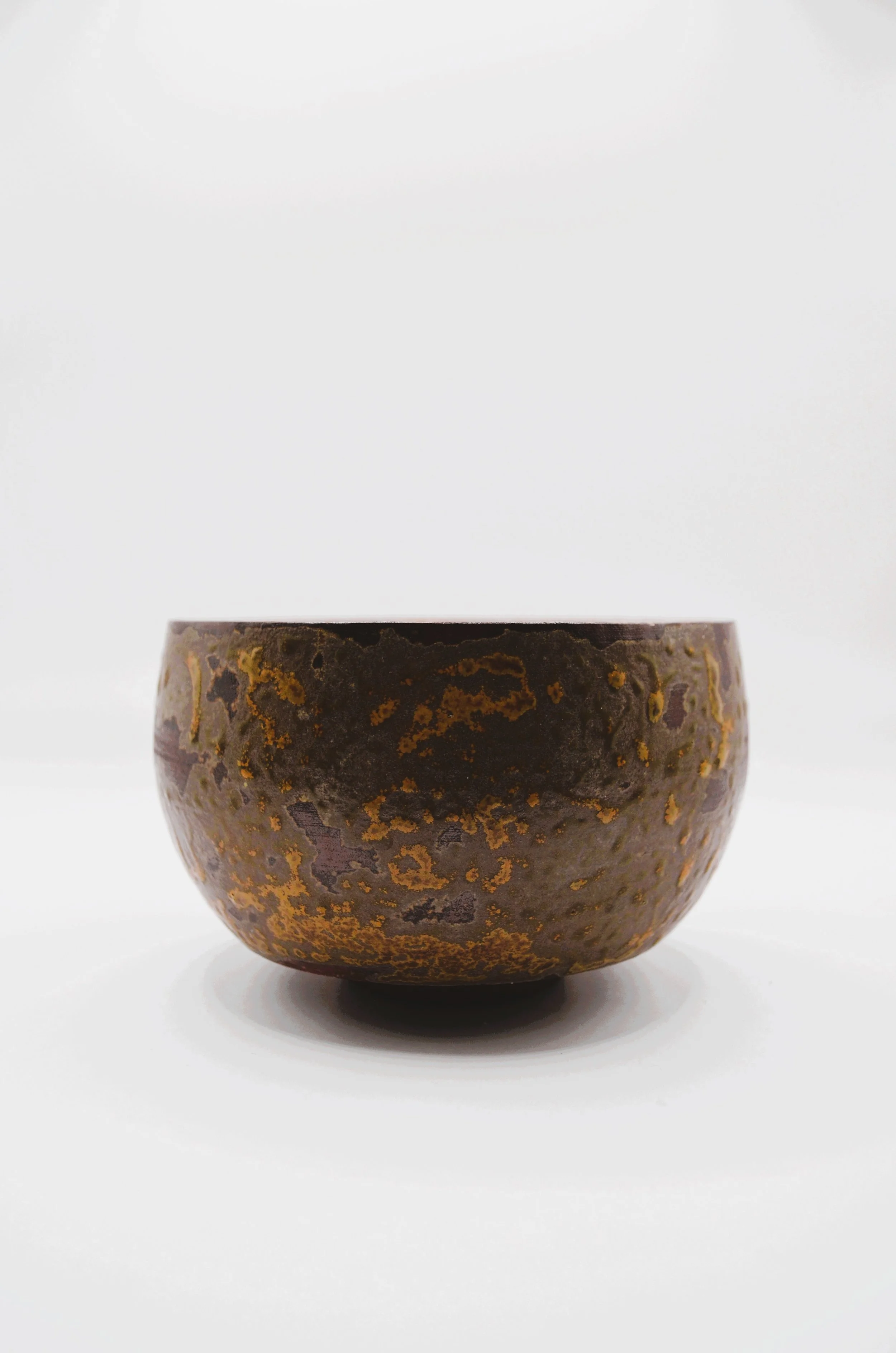 L’Abysse RM#3 - Red Stoneware ikebana vase & Discarded Mussel Shells Glaze. 100% Circular Glaze