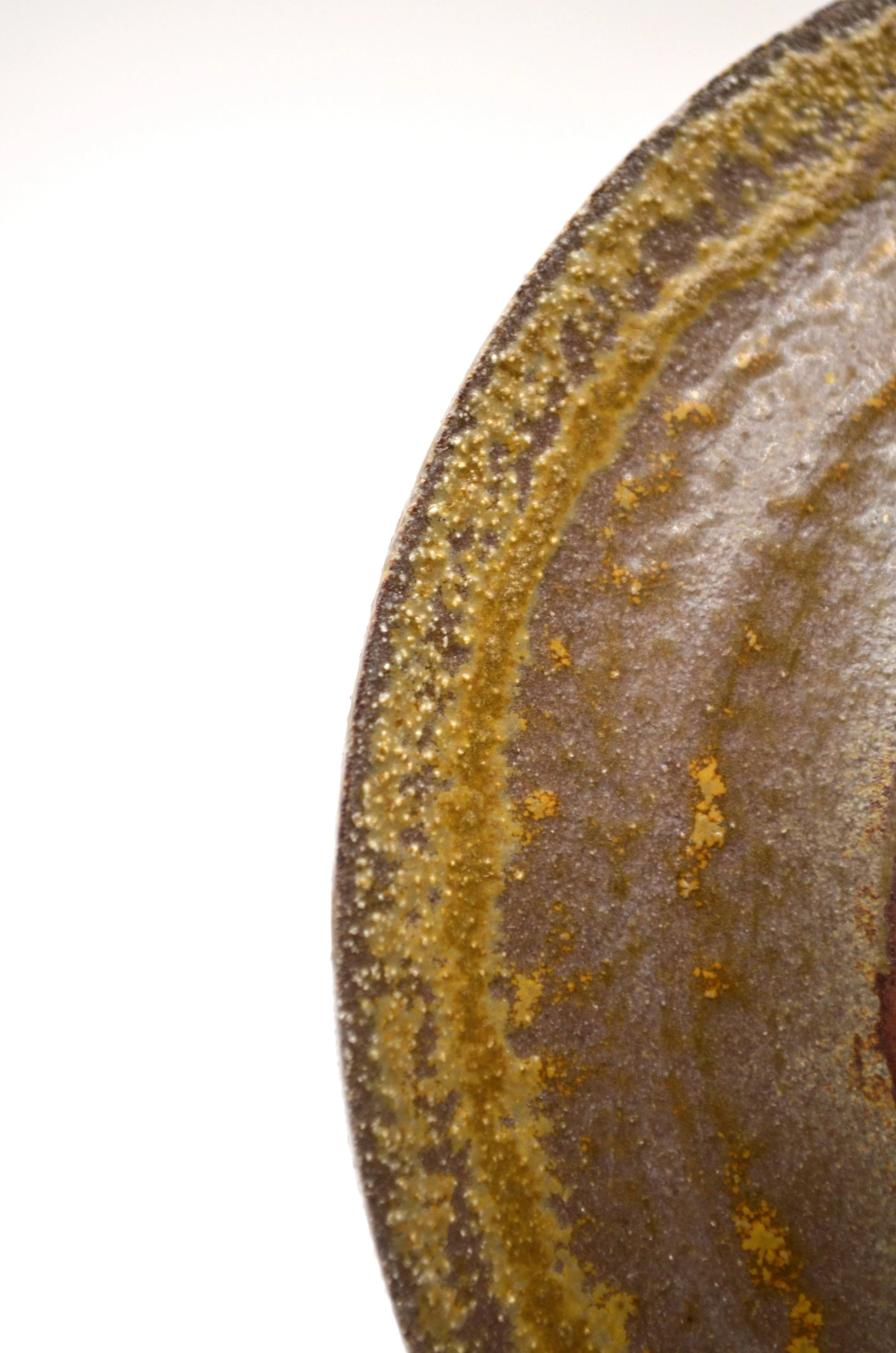 L'Ecueil - RWDM#1 - Wild Dutch Seashore Clay powder & Discarded Mussel Shells Ash Glaze on Red Clay. 100% Circular Glaze