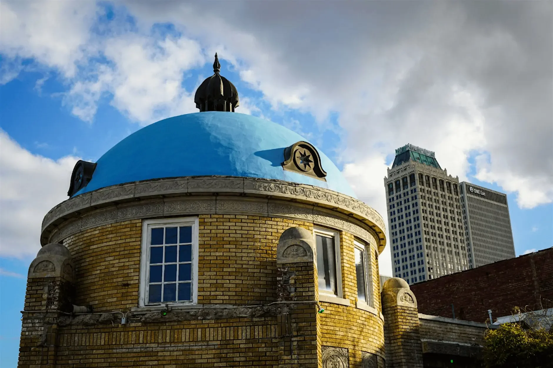 TFA TOURS | BROTHELS &amp; BOOTLEGGERS: A Blue Dome District Tour