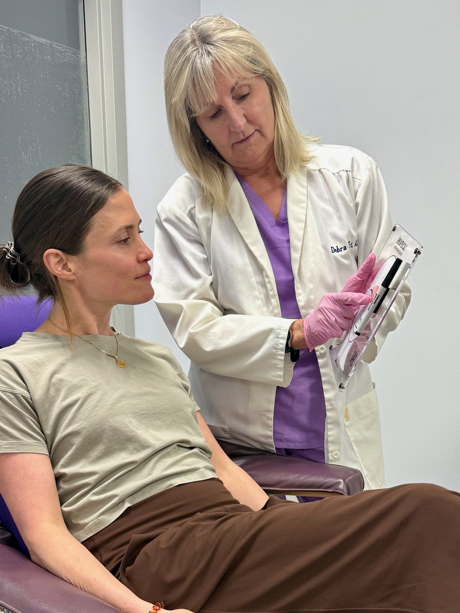 All consultations at Simplicity Med Spa are complimentary. Meet with our Nurse Practitioner, Registered Nurse, or Master Aesthetician to find the best treatment for you.