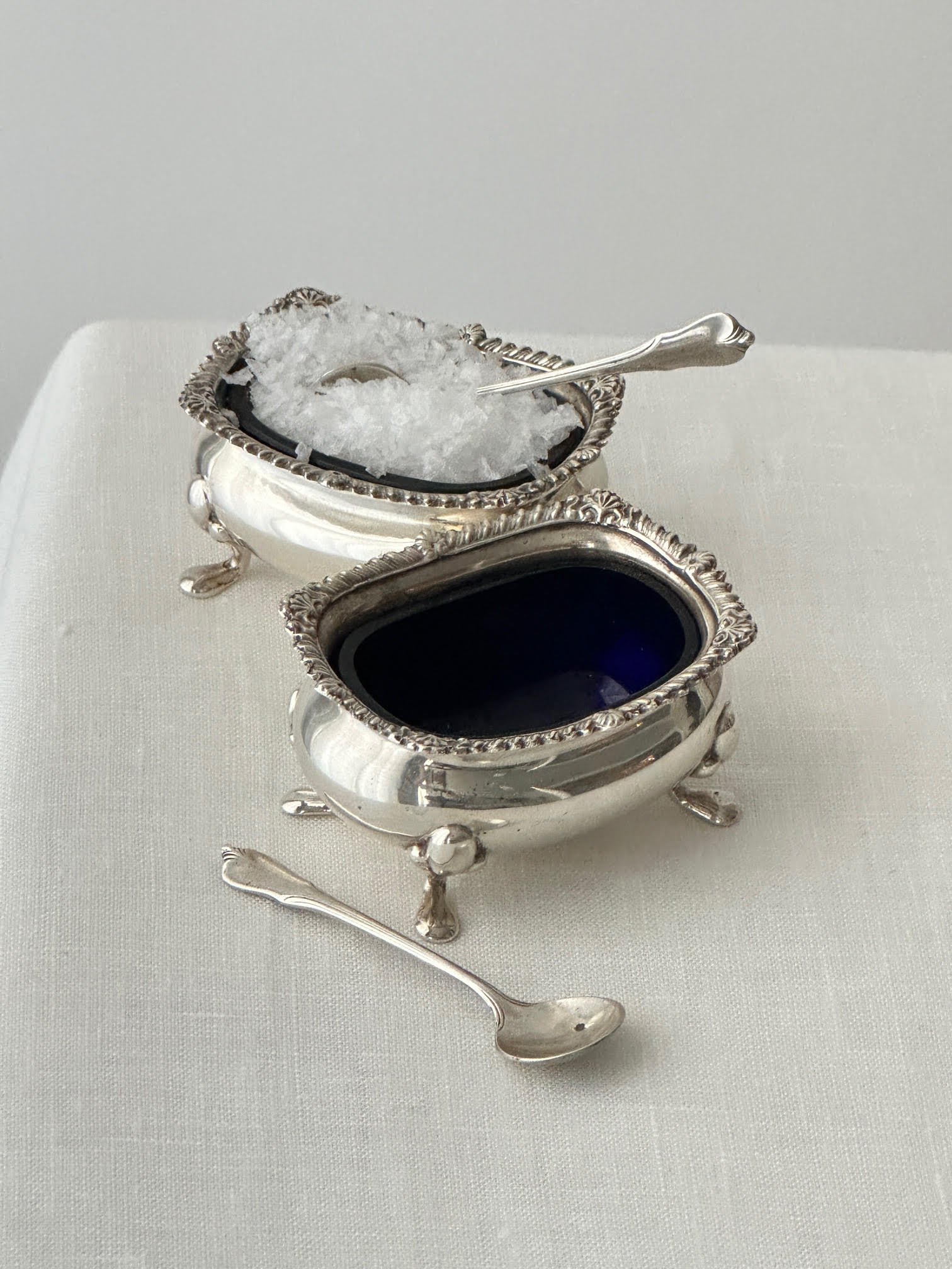 Antique Edwardian Sterling silver with cobalt blue glass interior with Wallace sterling silver spoons