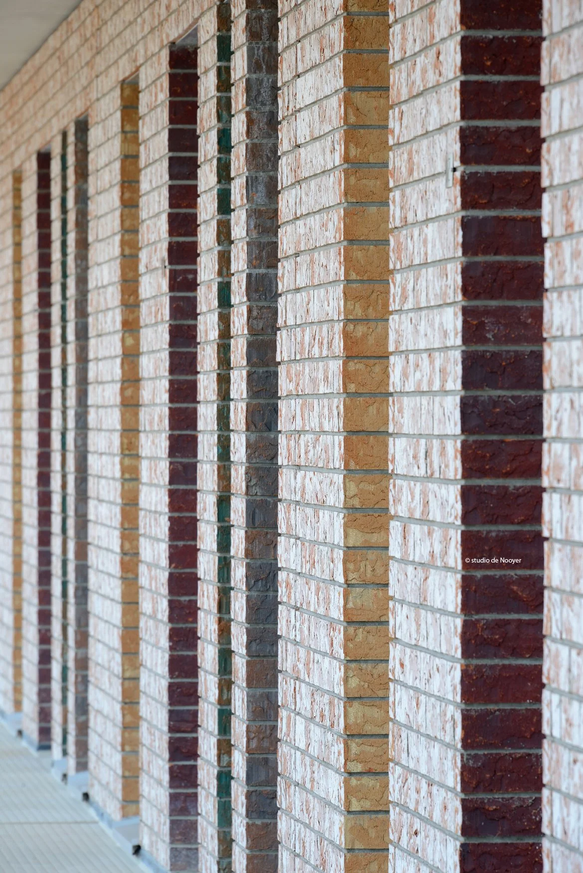 08a Poptahof woningbouw metselwerk engobe kleur Strating  CHANGE.NL.jpg