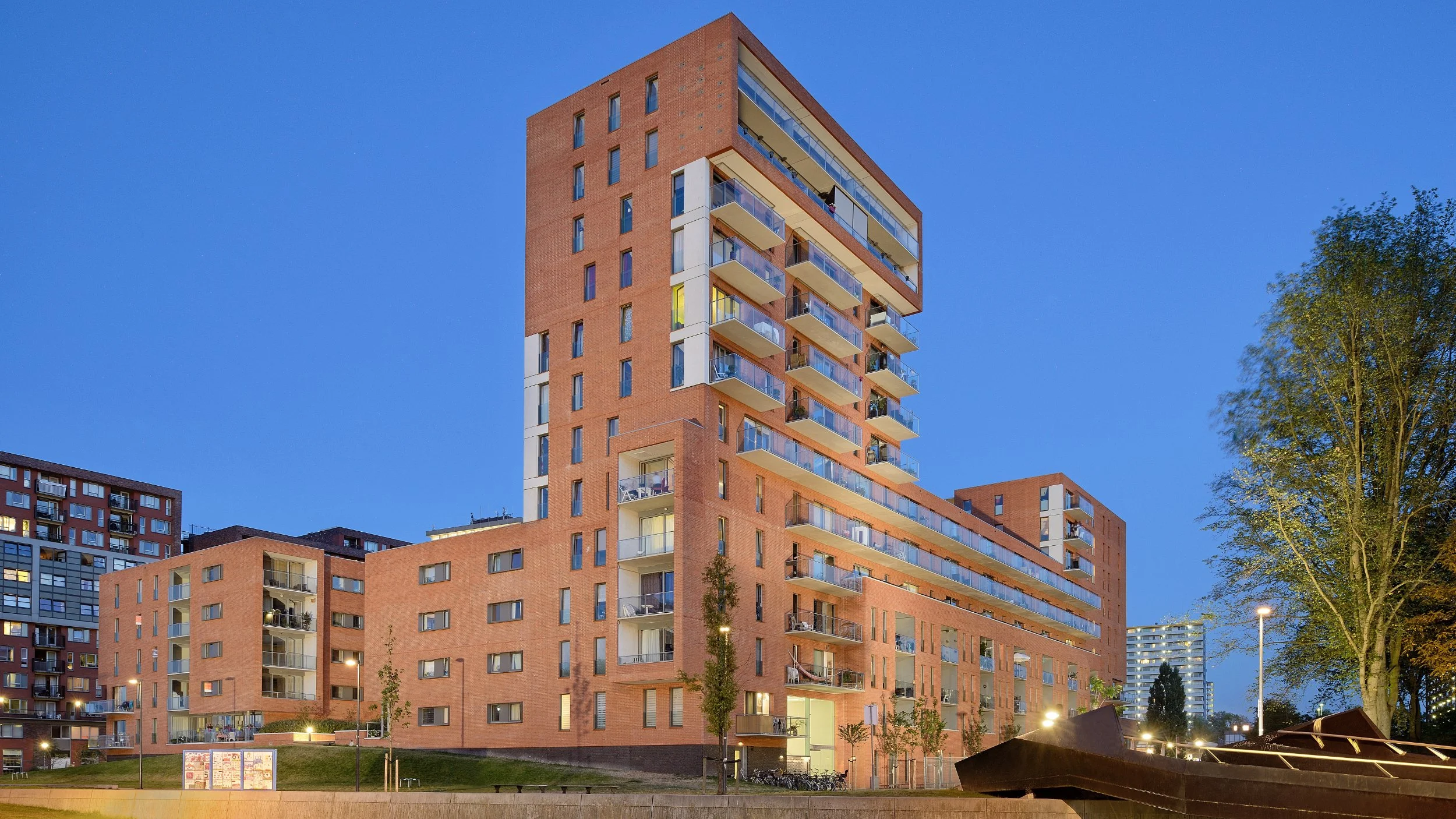 UHSB beton voor het eerst toegepast in Nederland - sociale woningbouw - ontwerp: architectenbureau CHANGE.NL