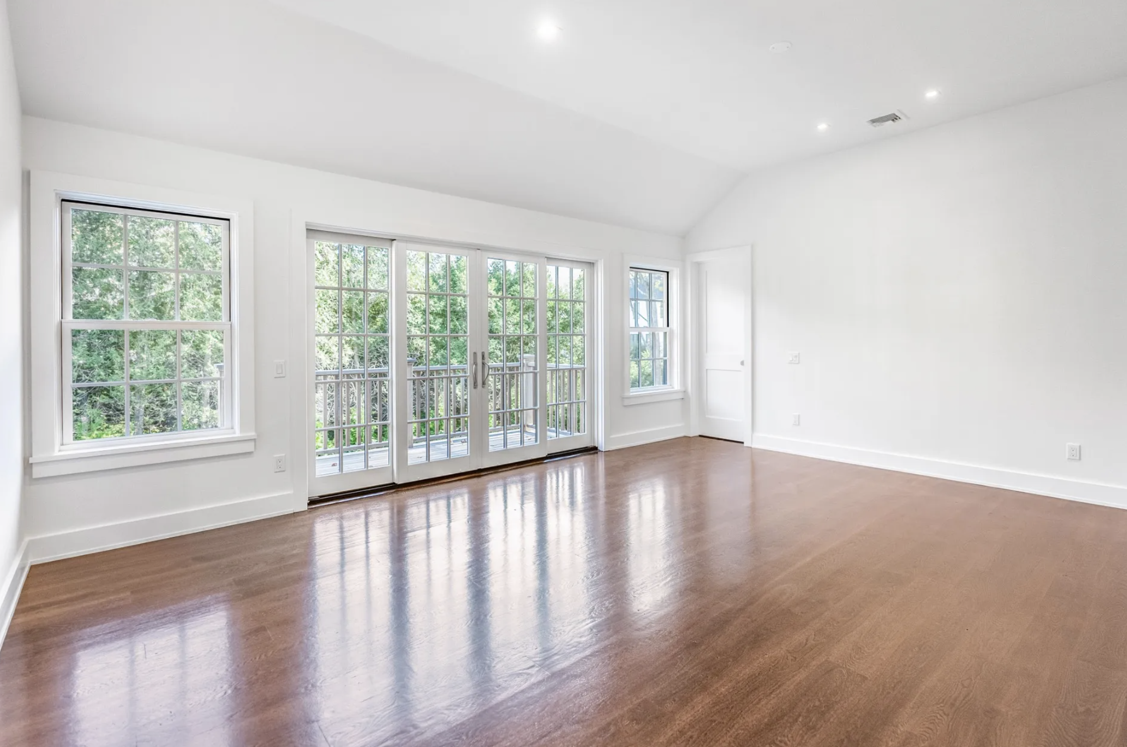 7. luxury construction hamptons.png