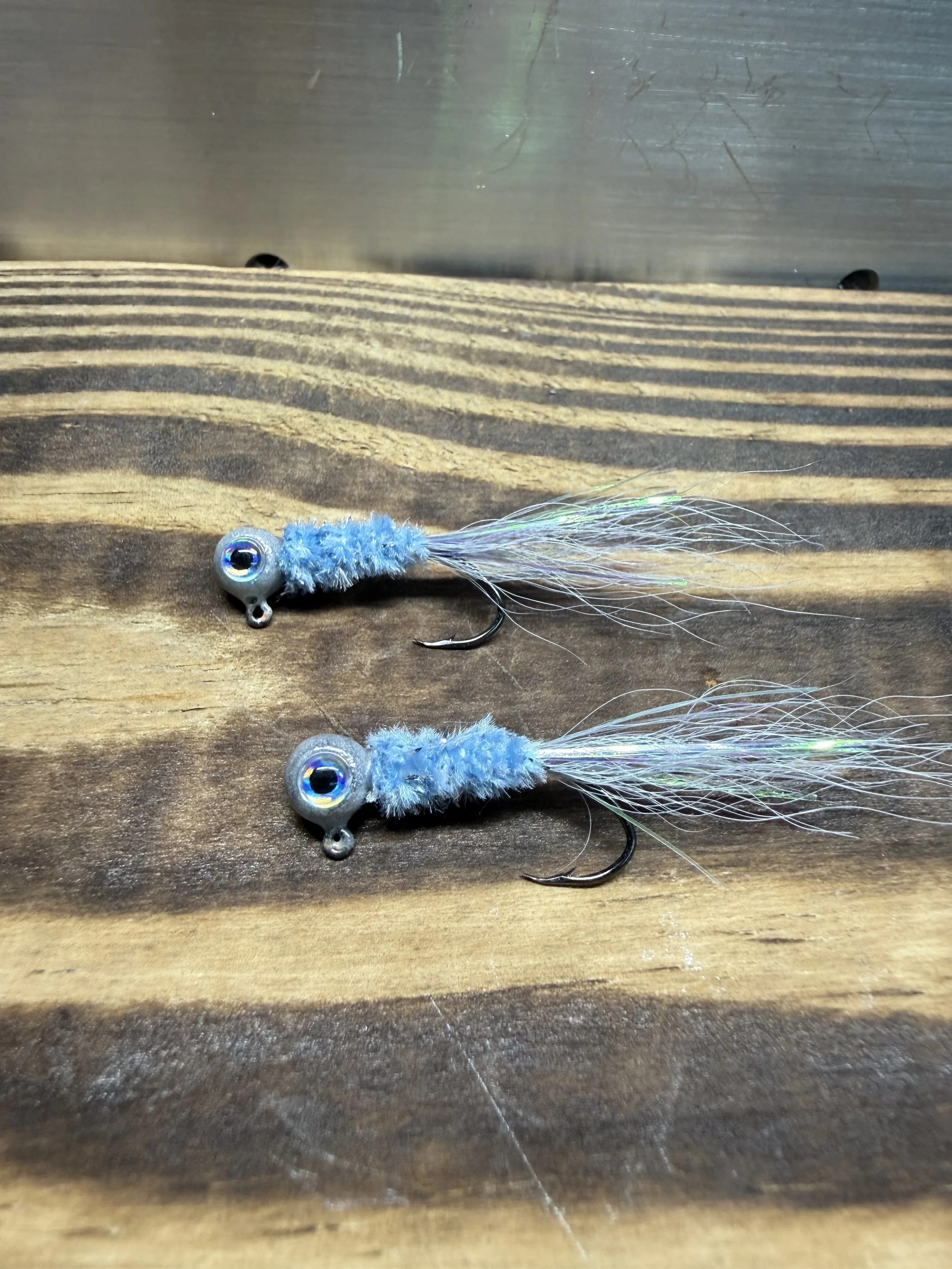 Bucktail crappie jig (Pearl Shad)