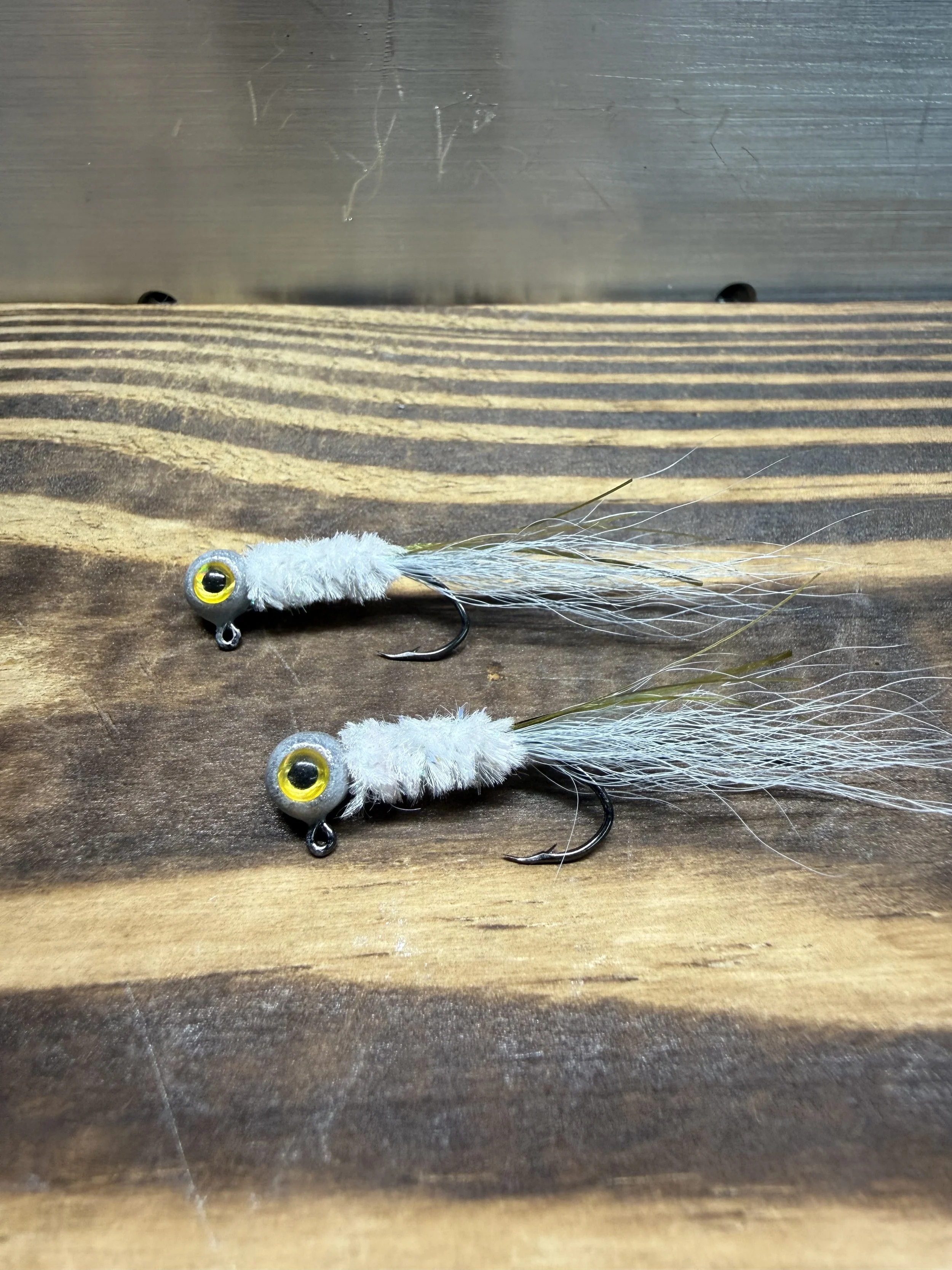 Bucktail crappie jig (Gold Shad)