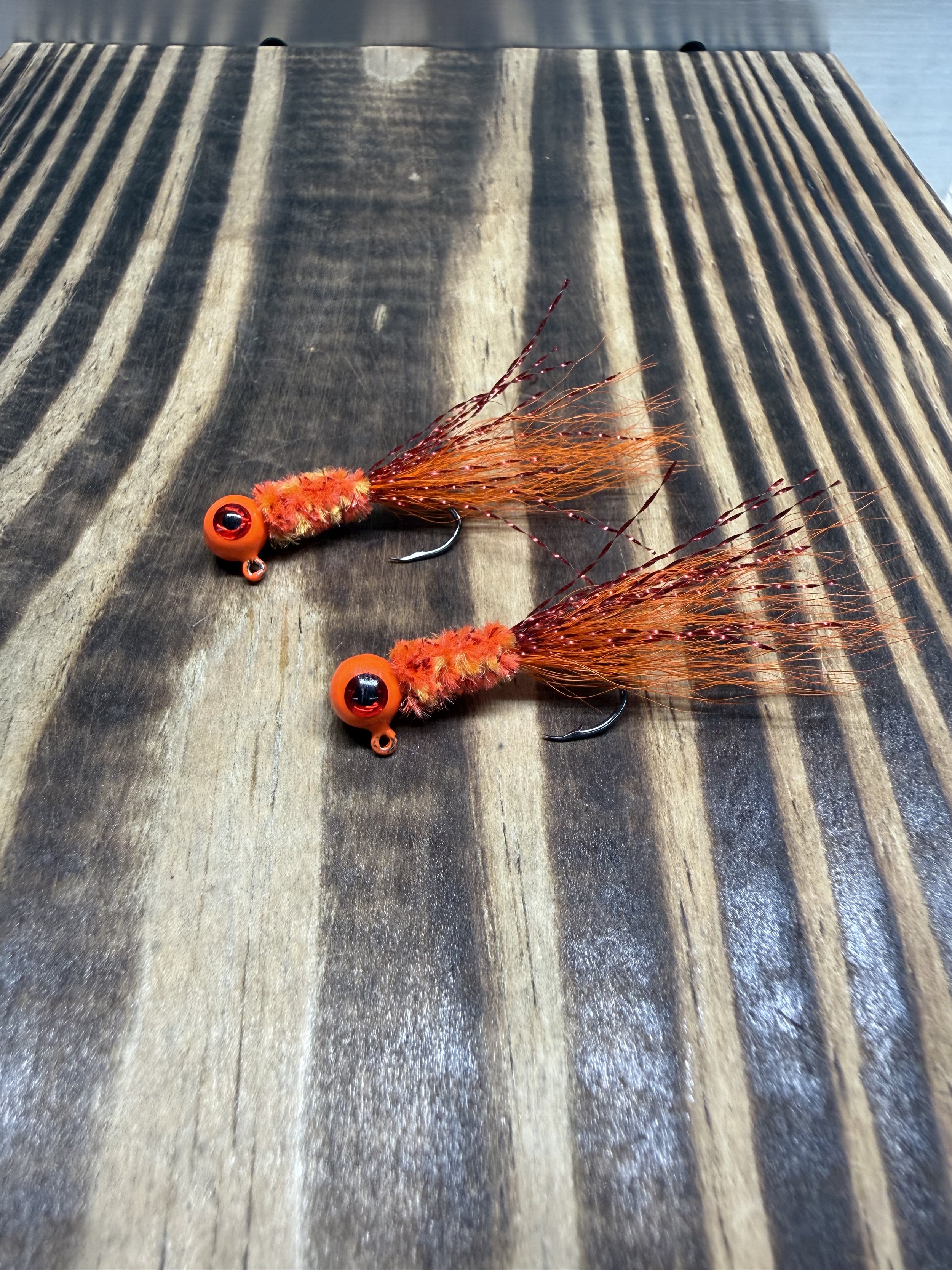 Bucktail crappie jig (Crawdad)