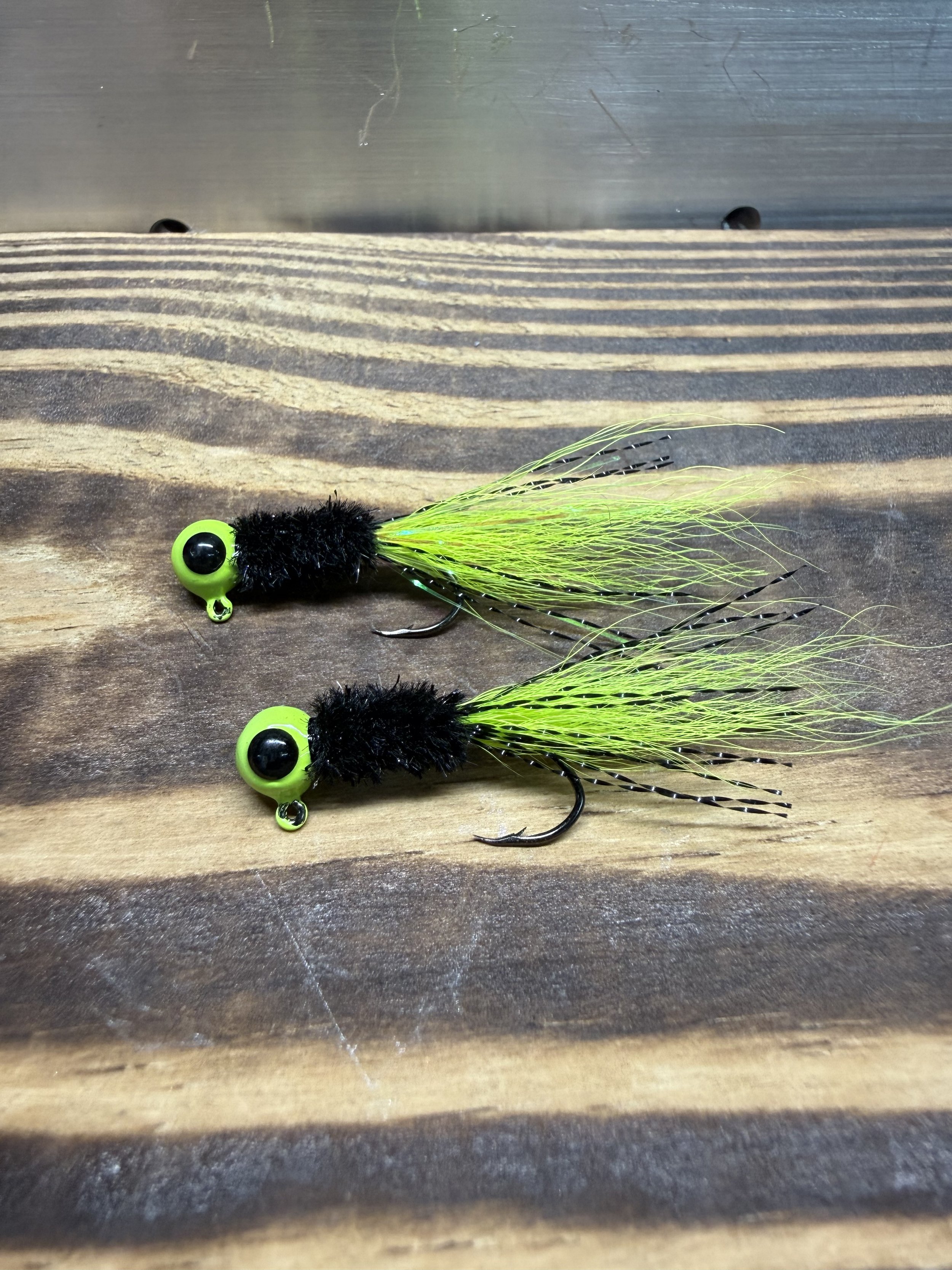 Bucktail crappie jig (Black Magic)