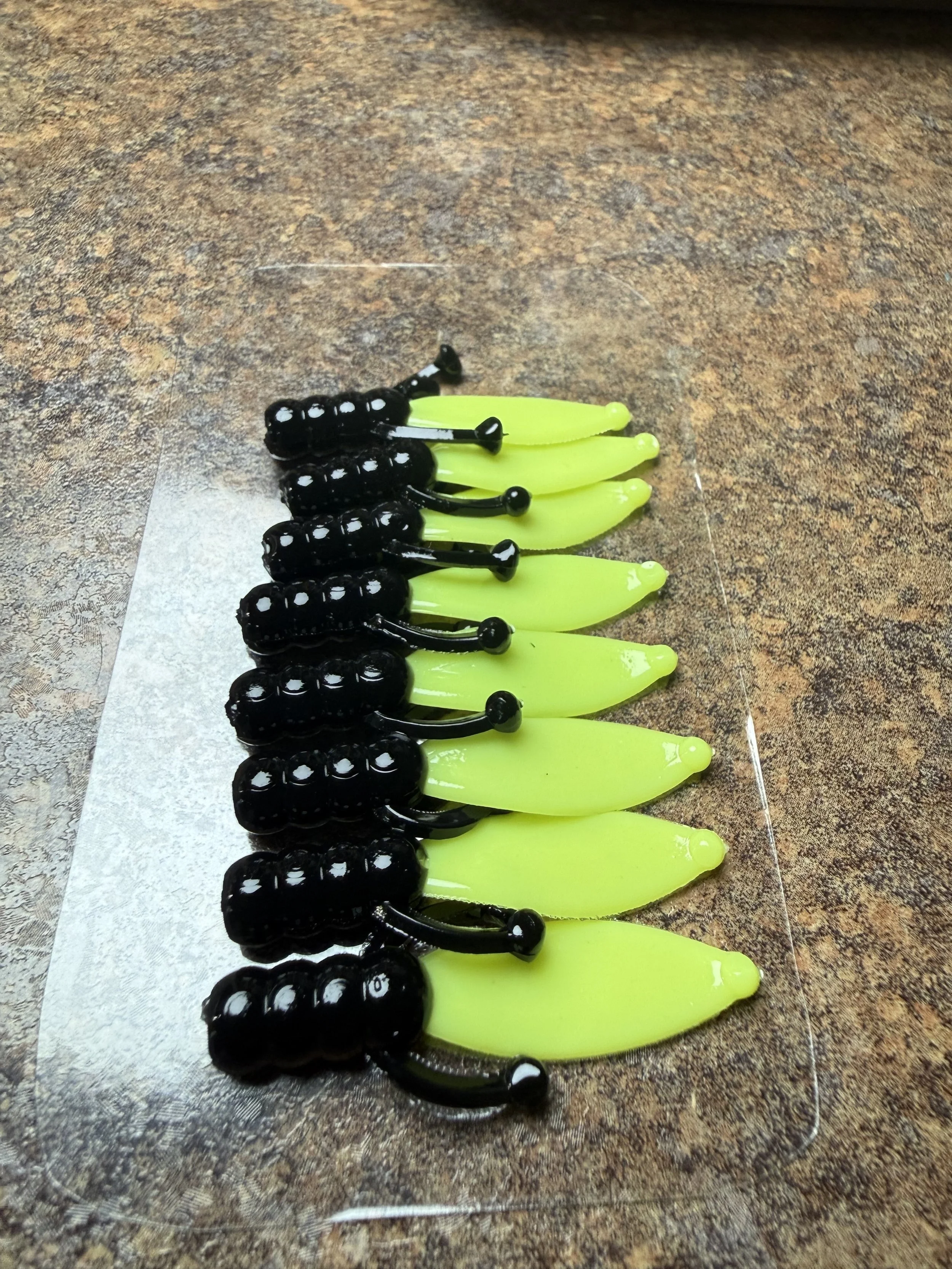 Micro beaver tail (Black and Chartreuse)