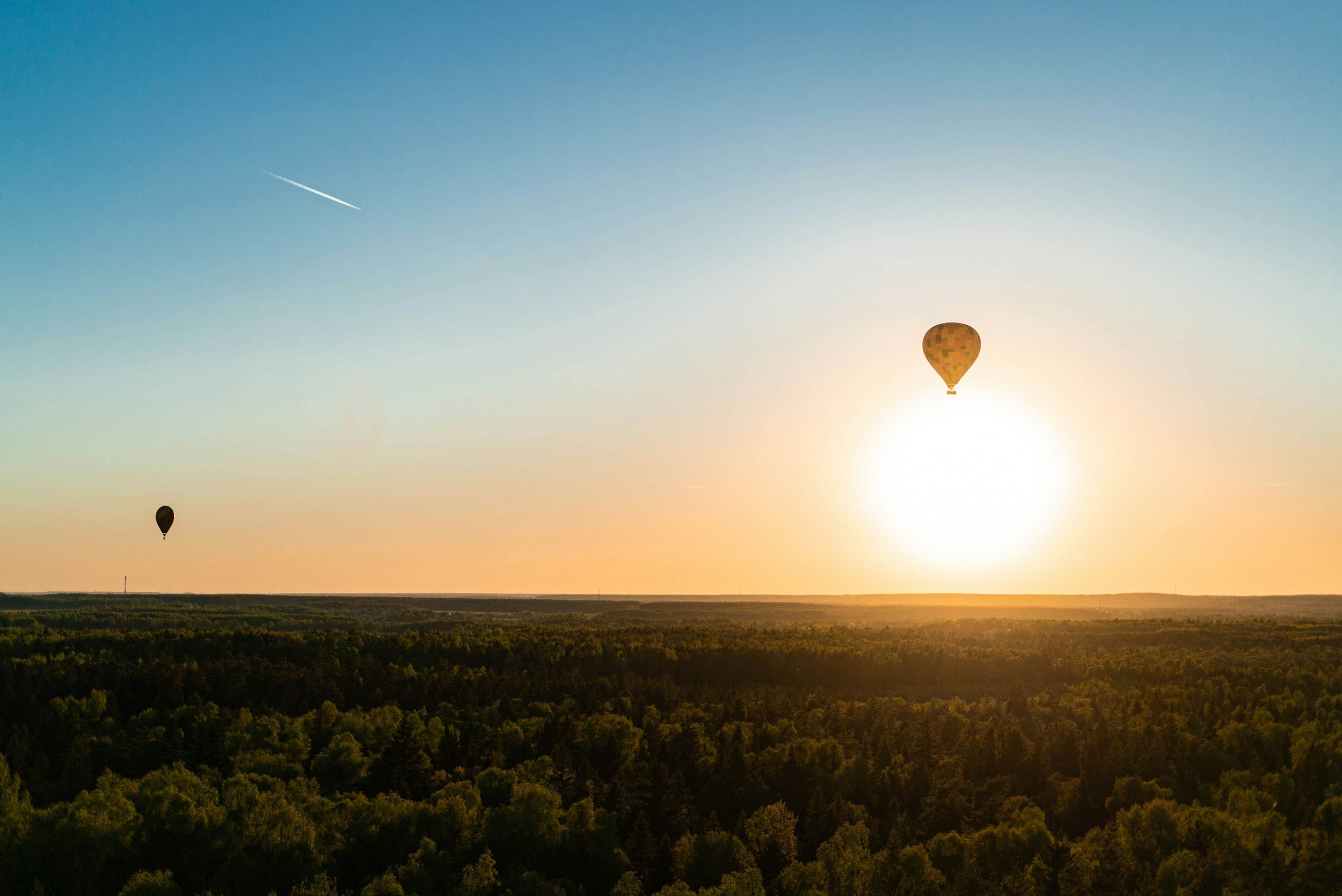 ARM-loan-hot-air-balloon-south-dakota-neighborhood