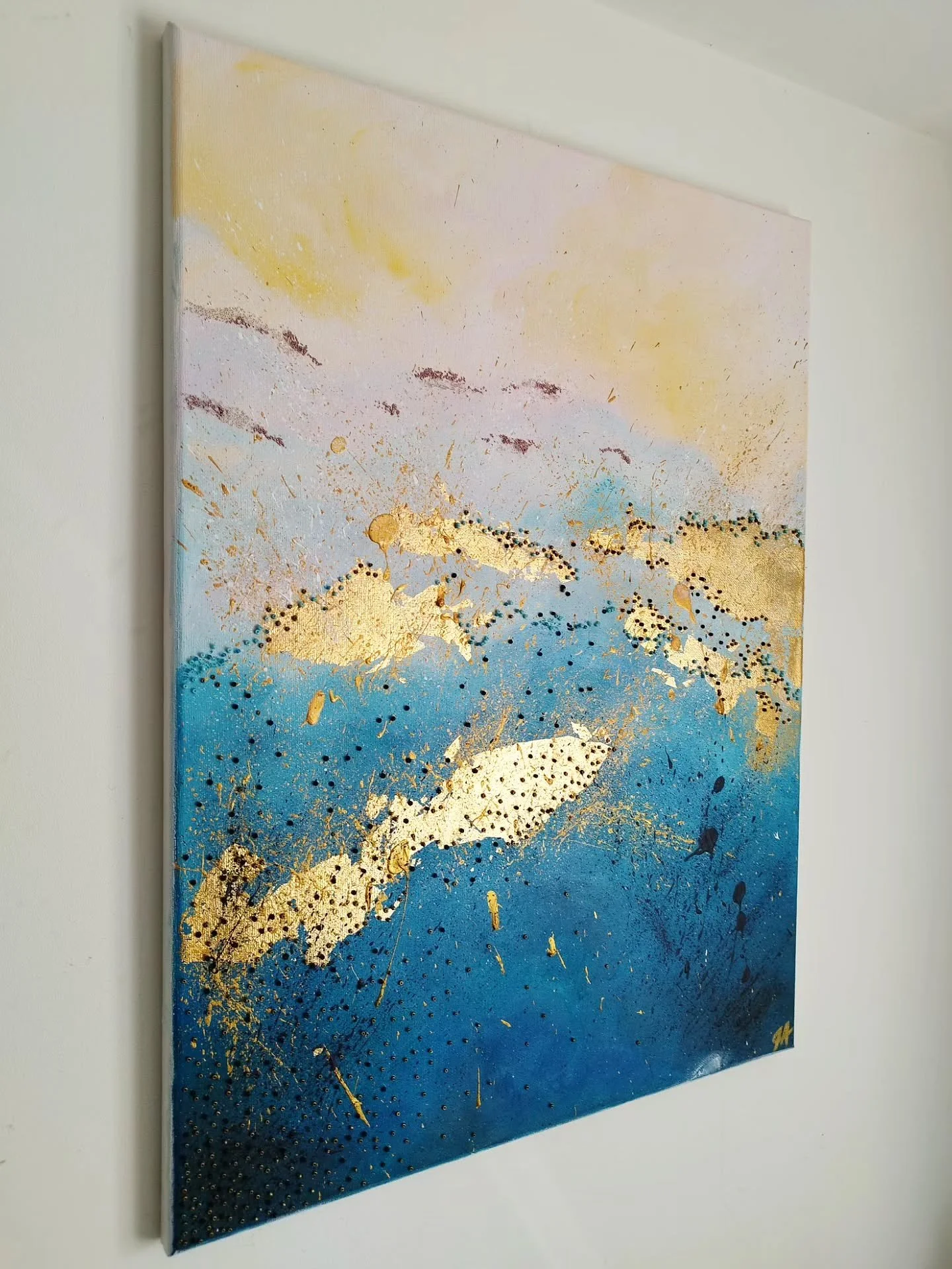 Helion &bull; 61x45cm &bull; Acrylic on canvas with 3D applications (gold leaf, beads, and micro pearl elements)

Where light meets canvas✨ 
Helion captures the fleeting warmth of sunset, a moment suspended in radiant brushstrokes.

Gold leaf and thr