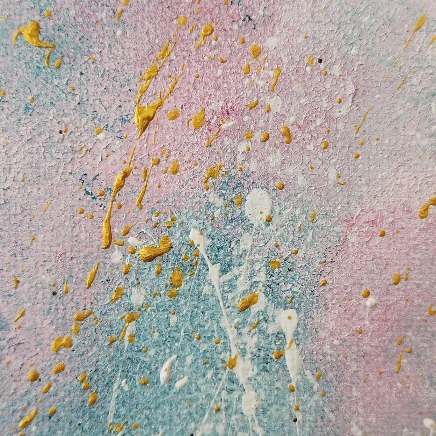 Gold details from painting 2/3 of the Lumina collection ✨
Whispers
Coming tomorrow