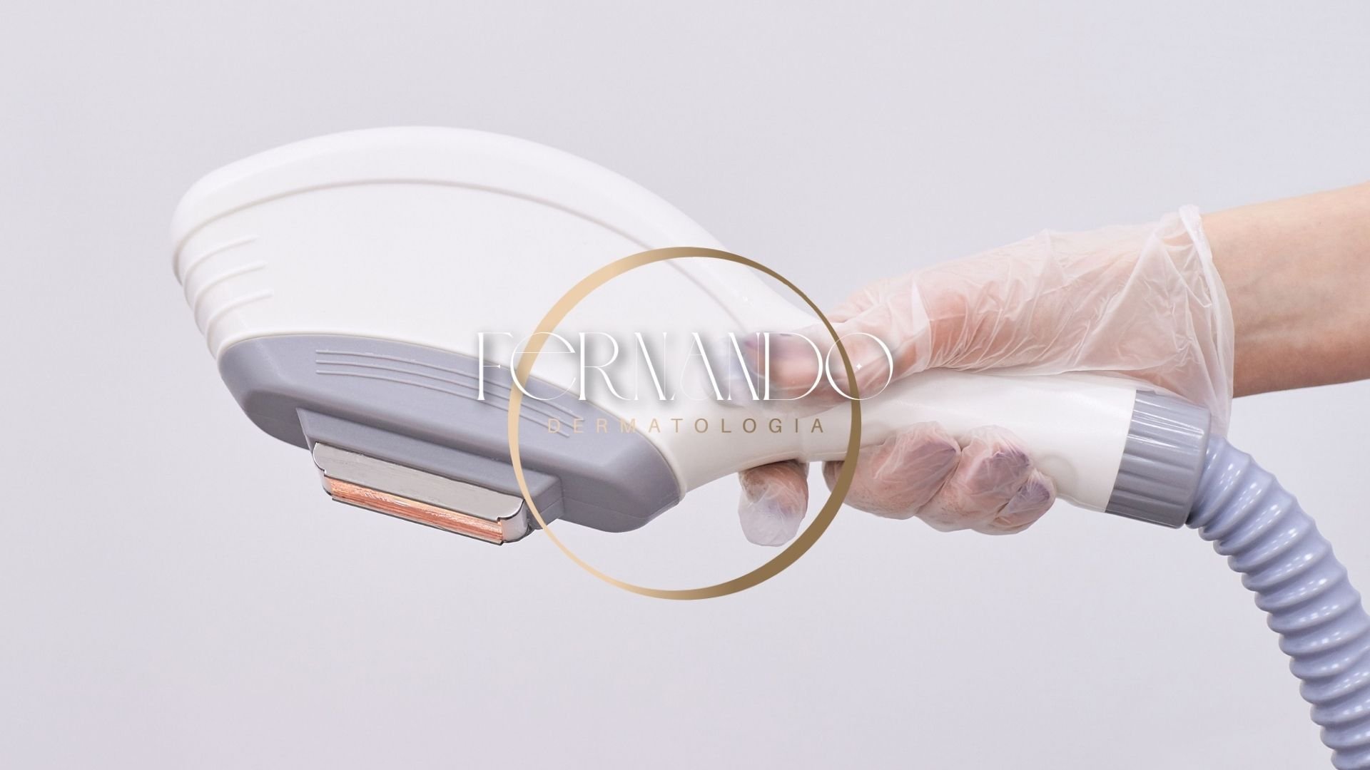 “O uso conjunto com ultrassom microfocado (como o Liftera™️) ou lasers (como o Etherea™️) é uma estratégia poderosa.” - Dr. Fernando Henrique Canhoto Alves, dermatologista titular da SBD e da SBCD, São Paulo-SP