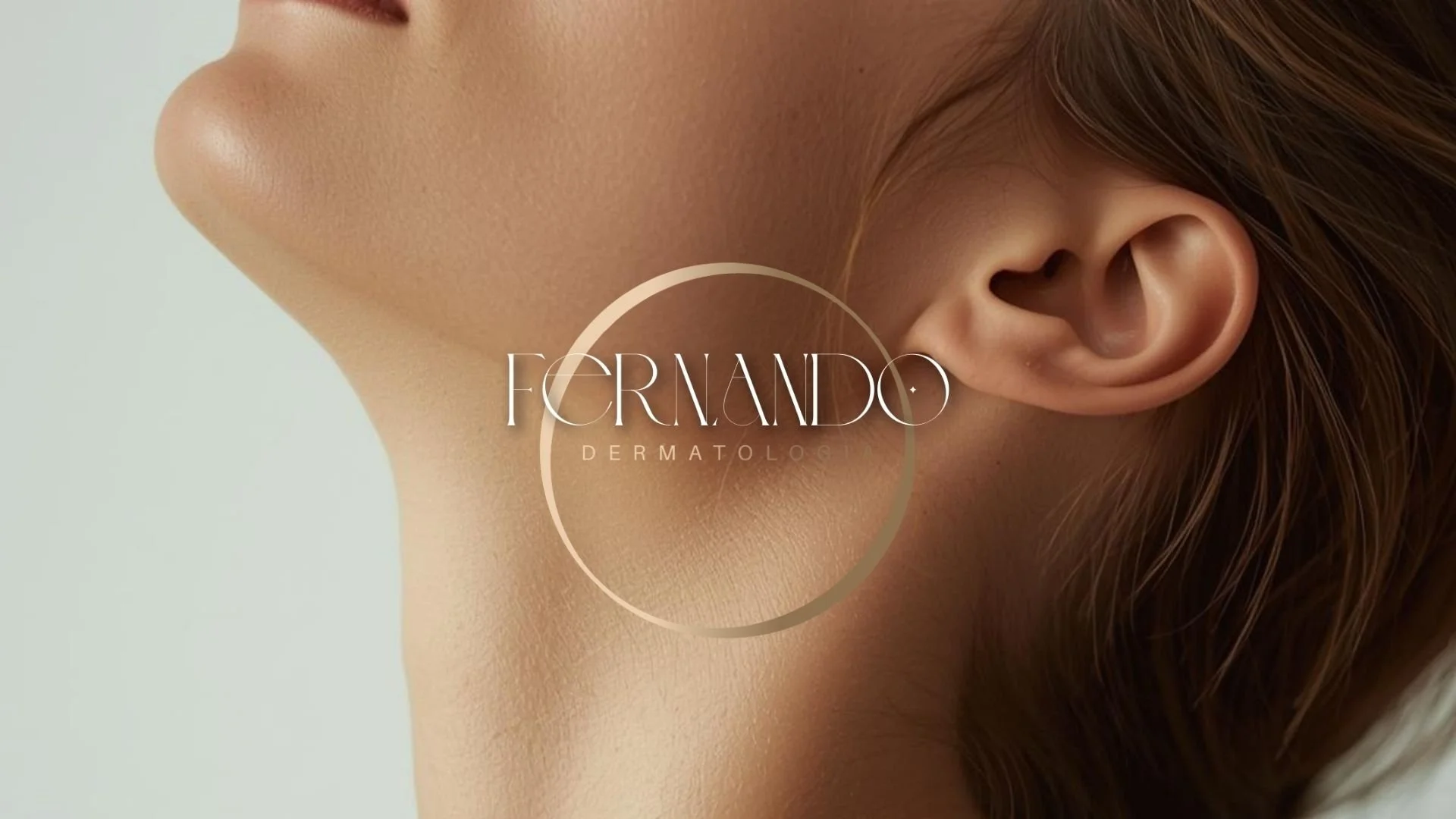 Pescoço com rugas? O Segredo para Derrotar a Flacidez e o "Tech Neck" com a Arte do Boost de Colágeno