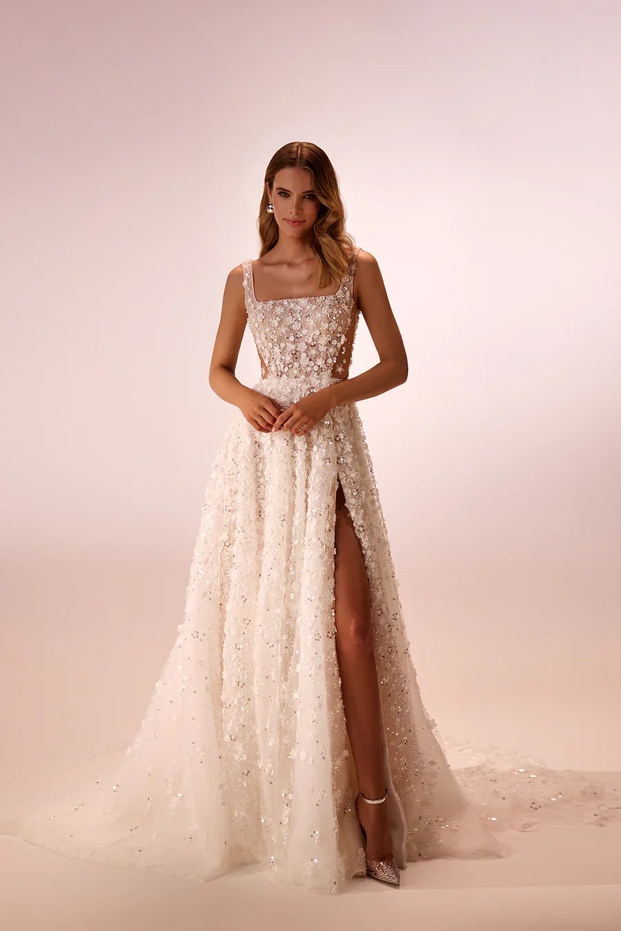 Cathelyn_from_DAMA_Couture_1_.webp