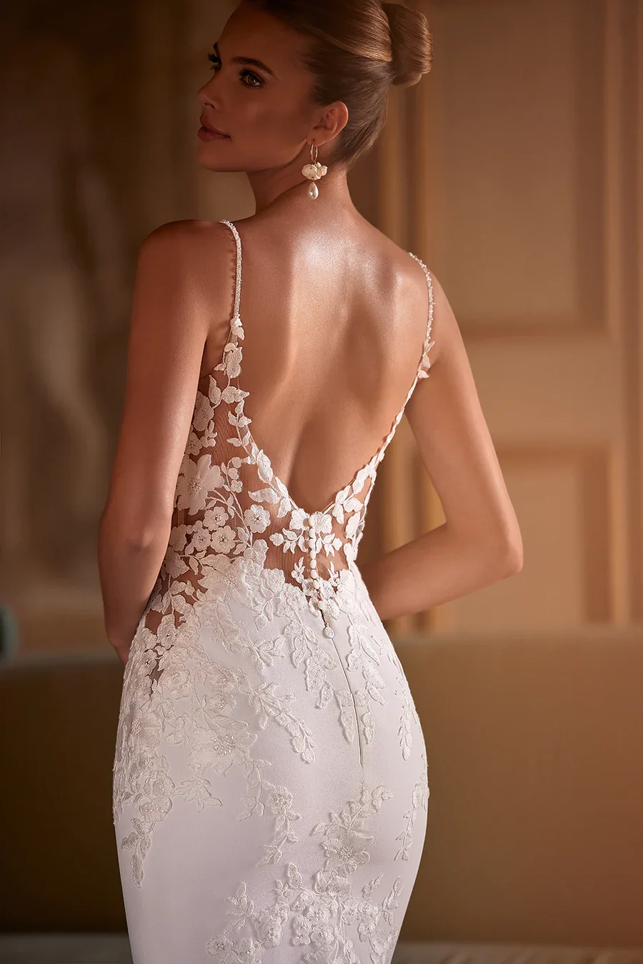 Apolonia_3_op_900x.webp