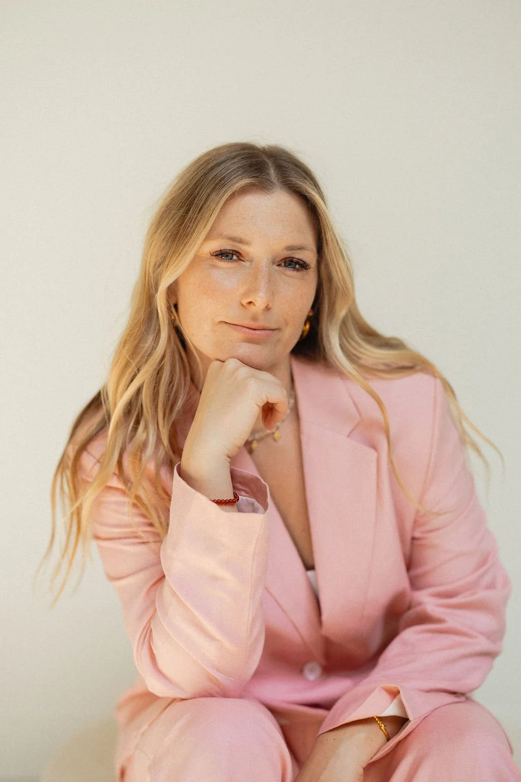 work with hannah baldwin - business psychologist and intuitive healer