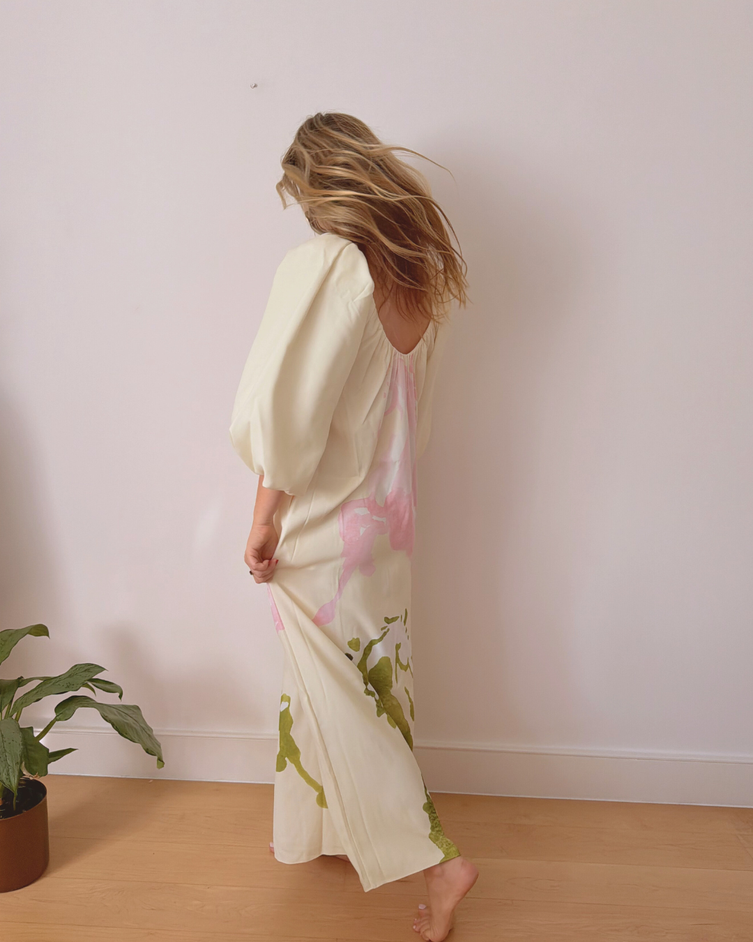 Hannah Baldwin - Business psychologist speaker and intuitive energy healer