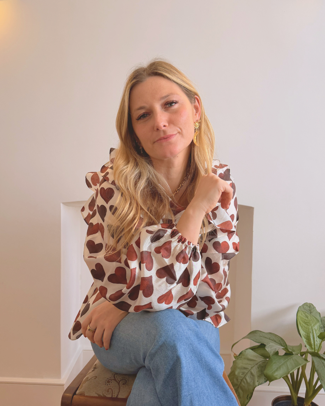 Hannah Baldwin - Business psychologist speaker and intuitive energy healer