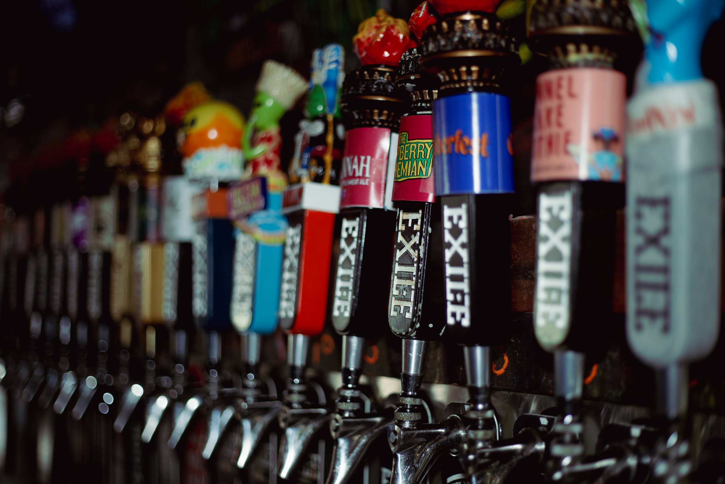 EXILE25_Peanut-Pub-Beer-School_10-4-16.jpg