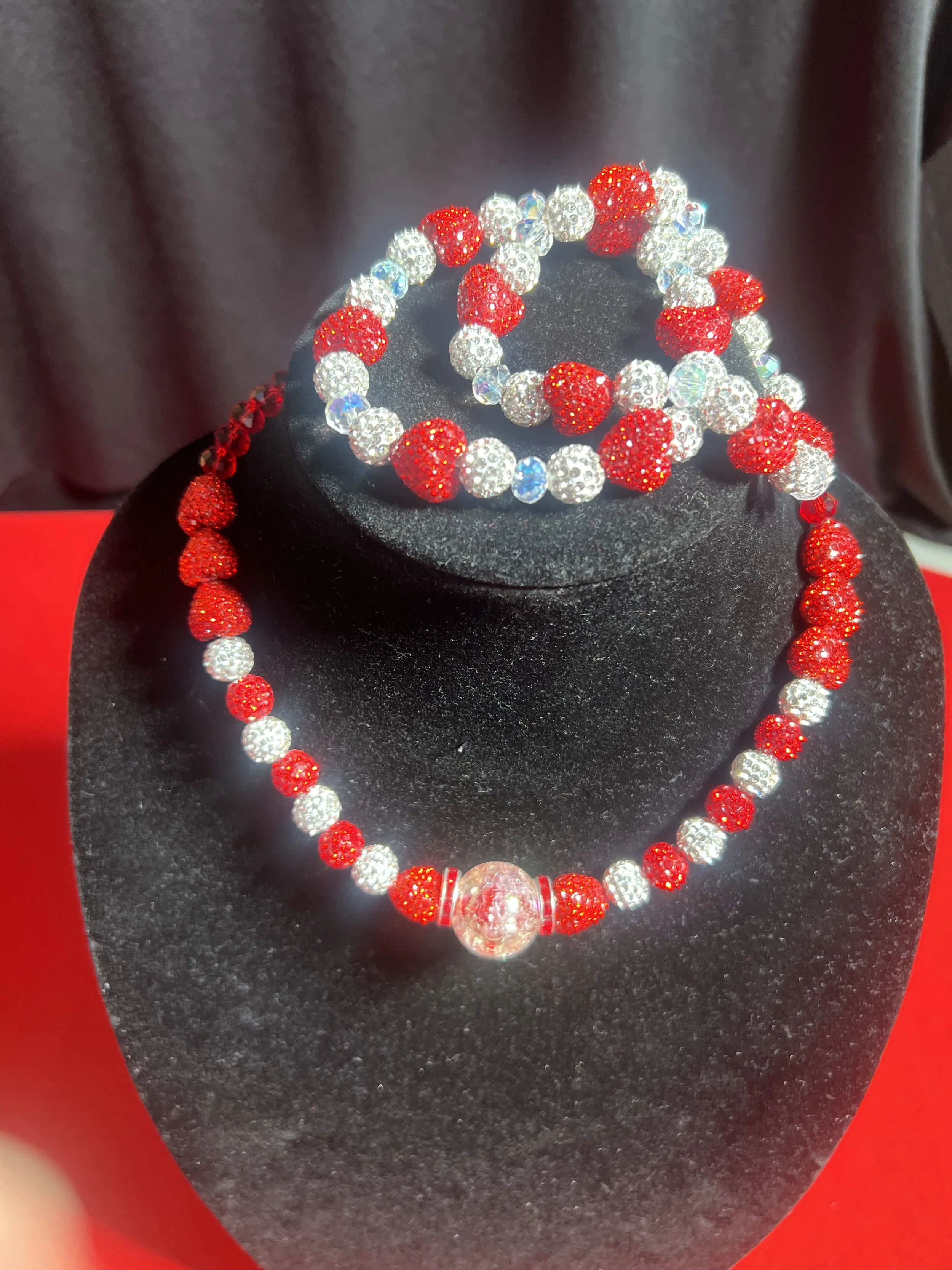 The Rosé Royalty Choker