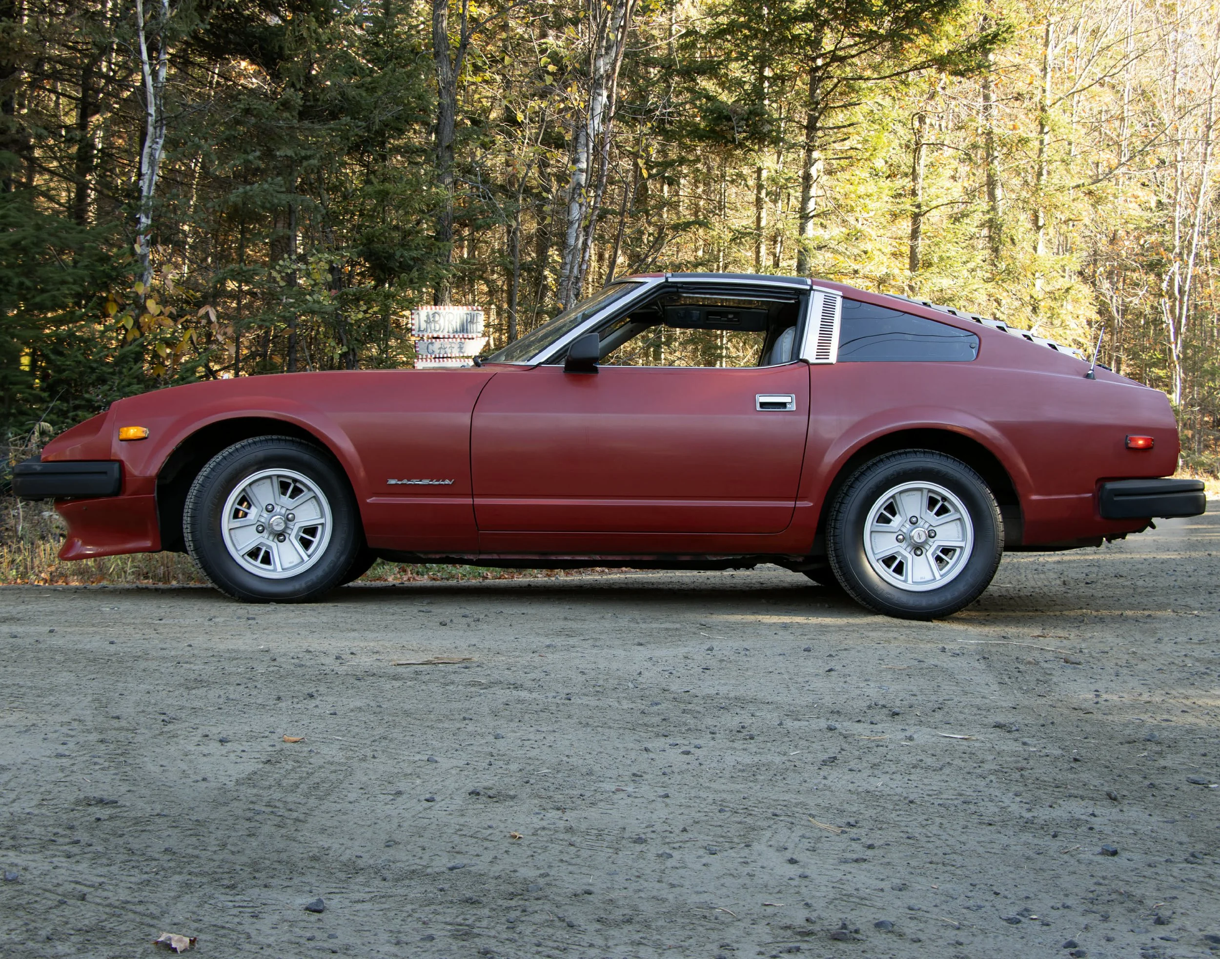 1980 Datsun 280zx rouge