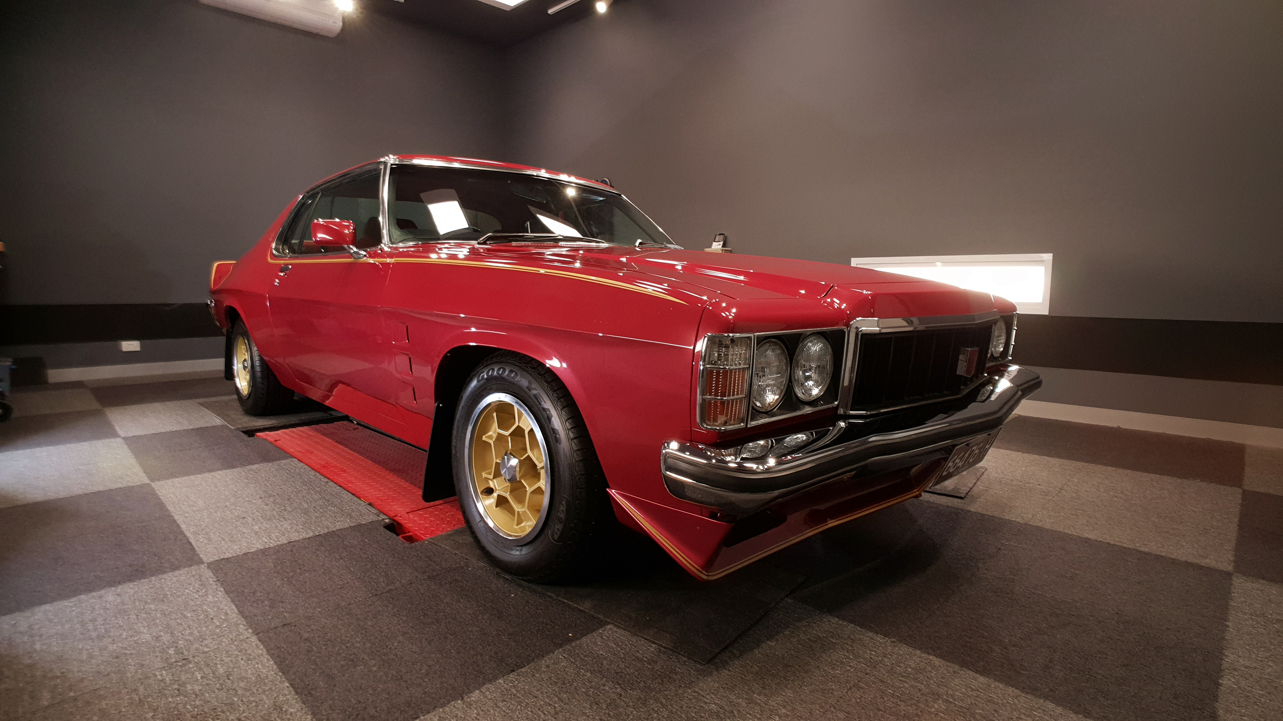 1976 Holden HX LE Coupe