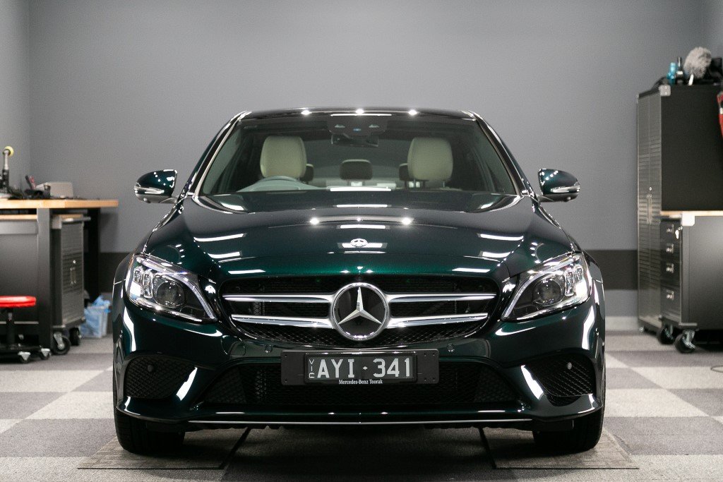 Mercedes Benz C300 - Emerald Green