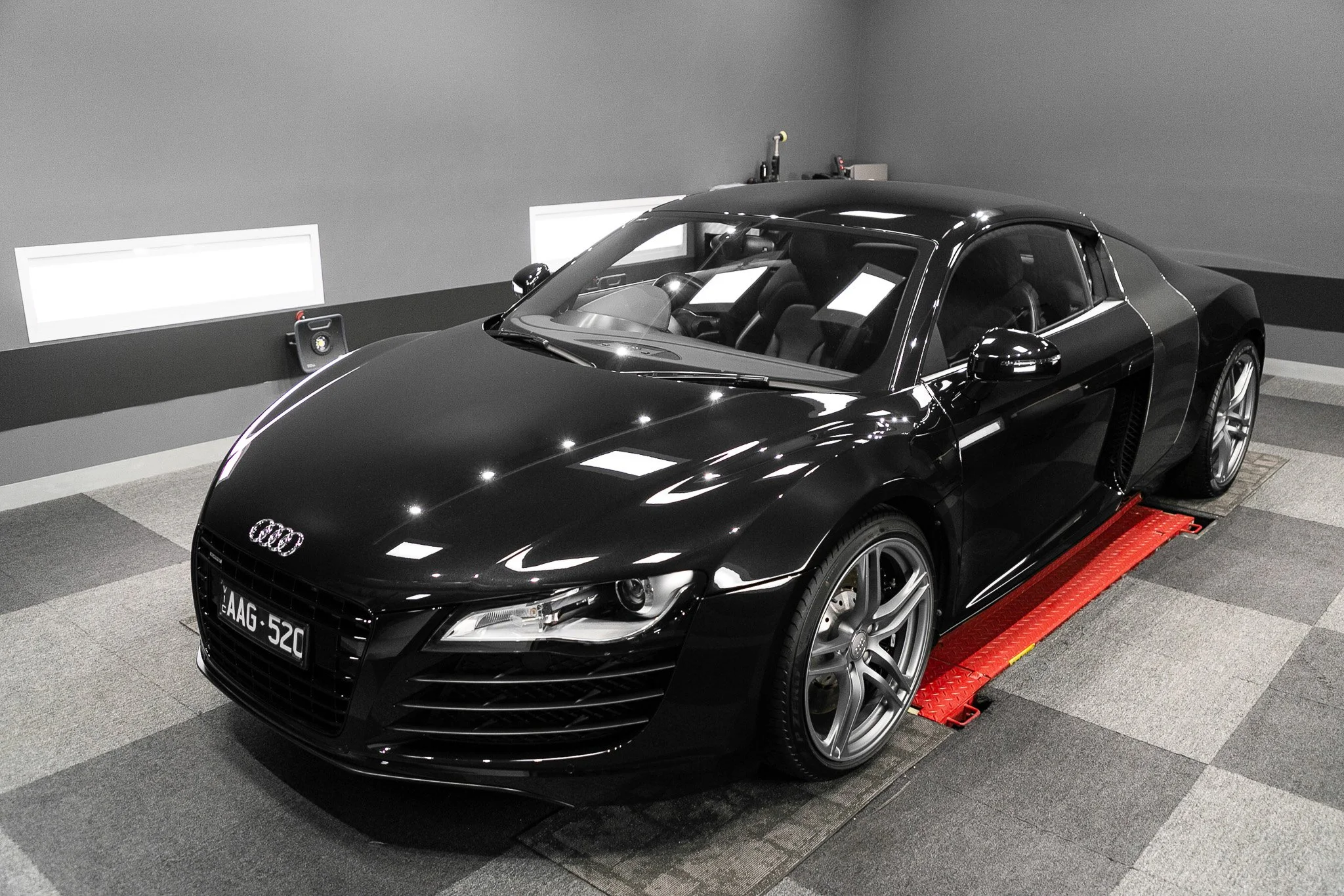 Audi R8 - Black