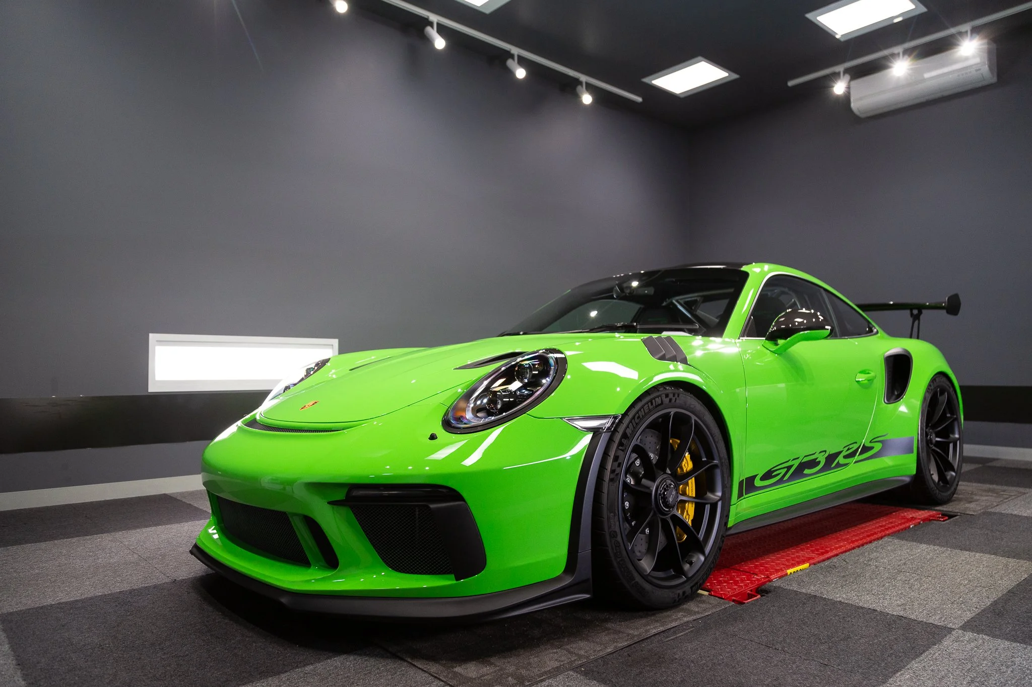 Porsche 991.2 GT3 RS - Lizard Green