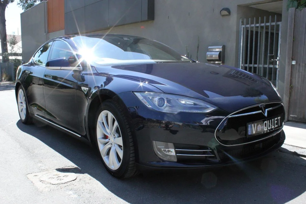 Tesla P85D