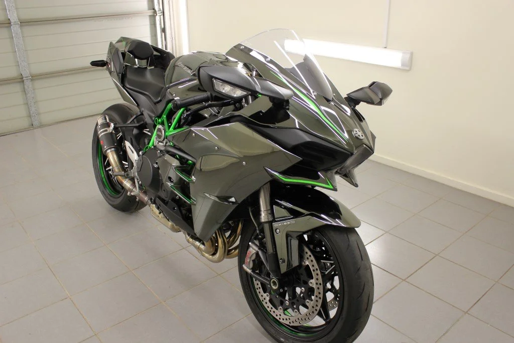 Kawasaki Ninja H2 Supercharged Bike