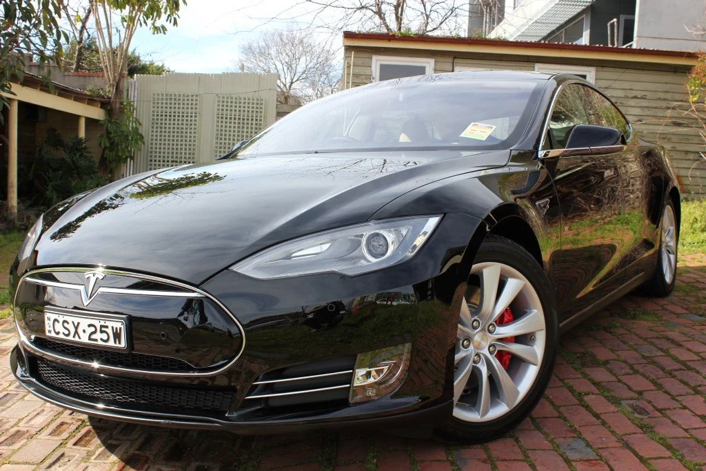 2014 Tesla Model S P85 – Solid Black