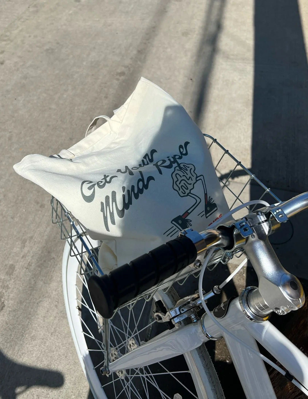 GYMR-tote-bike-crop-web.jpg