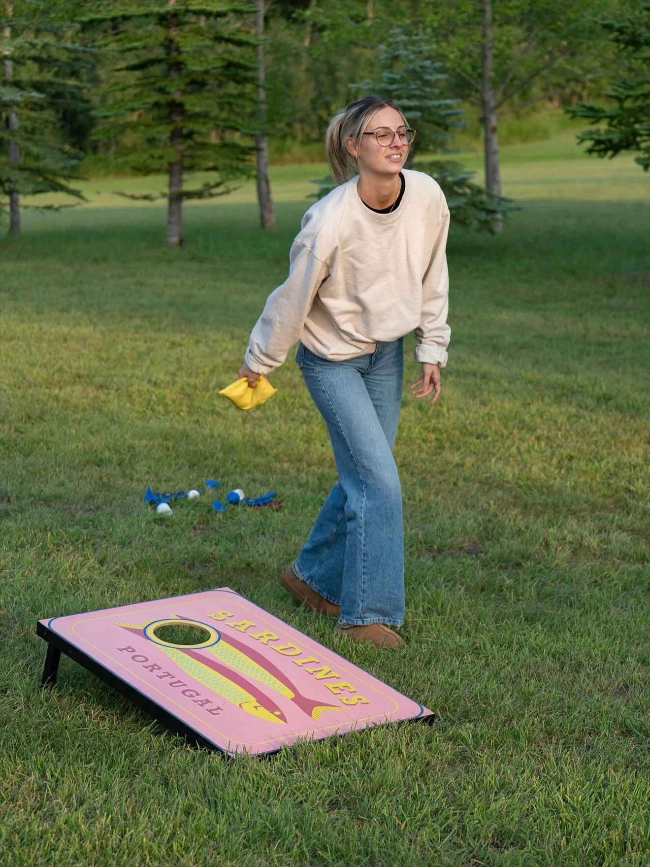 Bean bags, bullseyes, and bragging rights. 🌟 Cornhole is always a hit&mdash;whether it&rsquo;s coworkers bonding at a team builder or teammates celebrating a season. Who&rsquo;s your go-to bag tosser? #BackyardGames #TeamBuilding #YYCEvents #Calgary