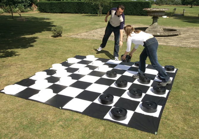 Checkers (Giant)