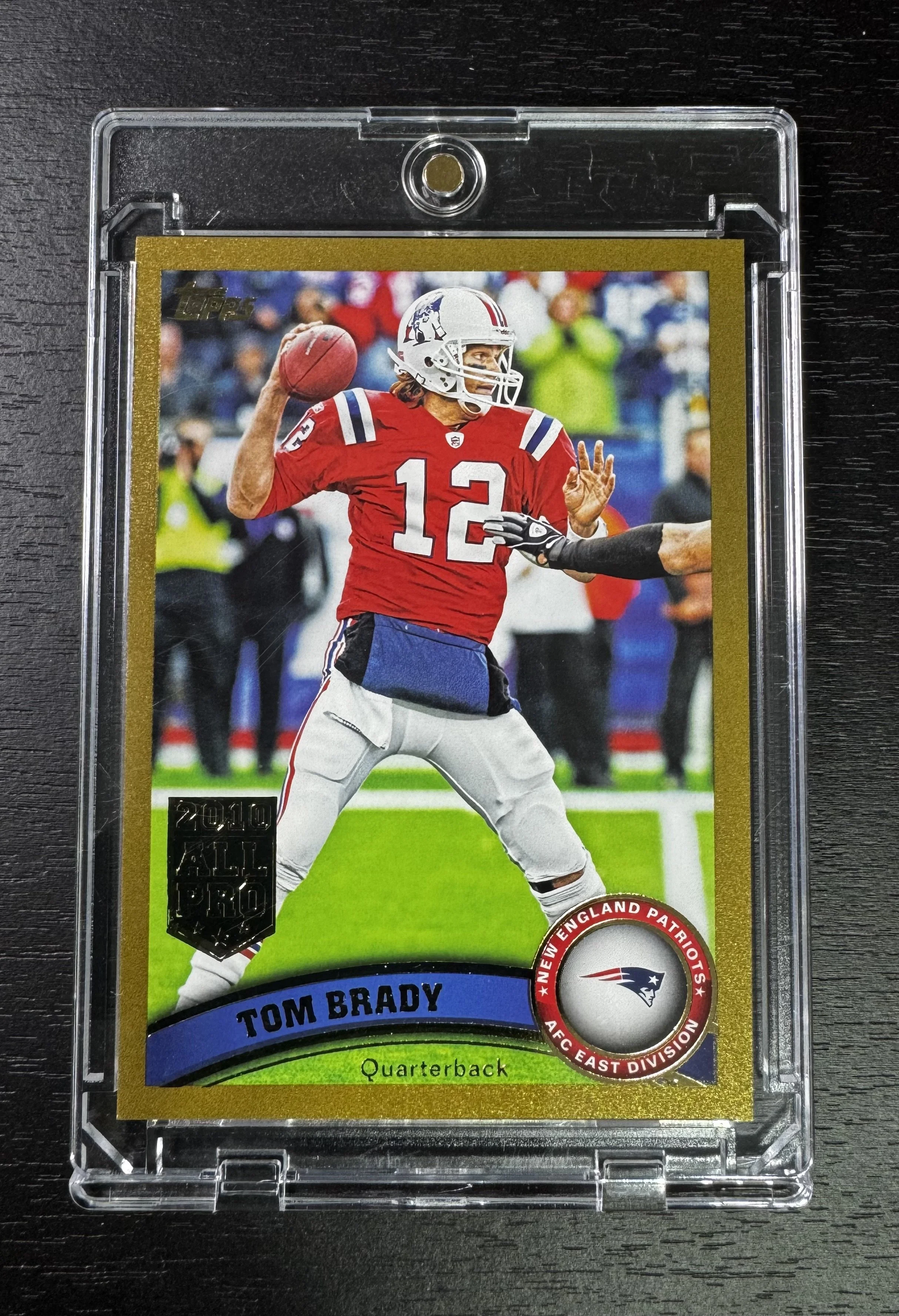 2011 Tom Brady Topps Gold Frame /2011