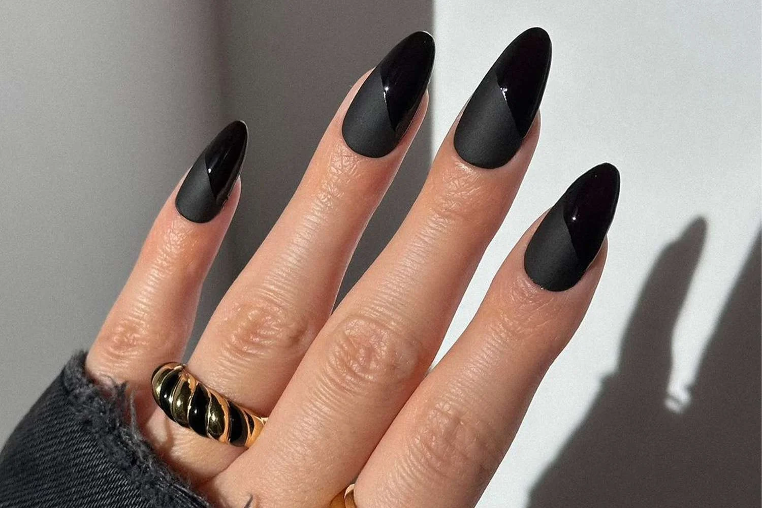 darknails-b598c02a4e3344db8c8db725d3ee99ff.jpg