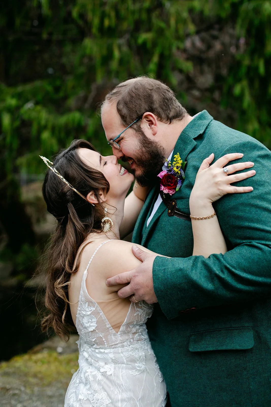 A Fantasy, Fairytale Wedding in South Bend, Washington