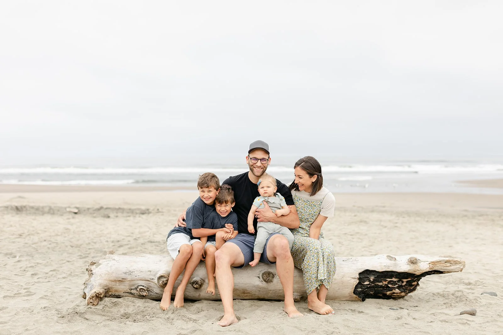 Becca, Tim &amp; Family | Light &amp; Airy Beach Portraits in Lincoln City, Oregon