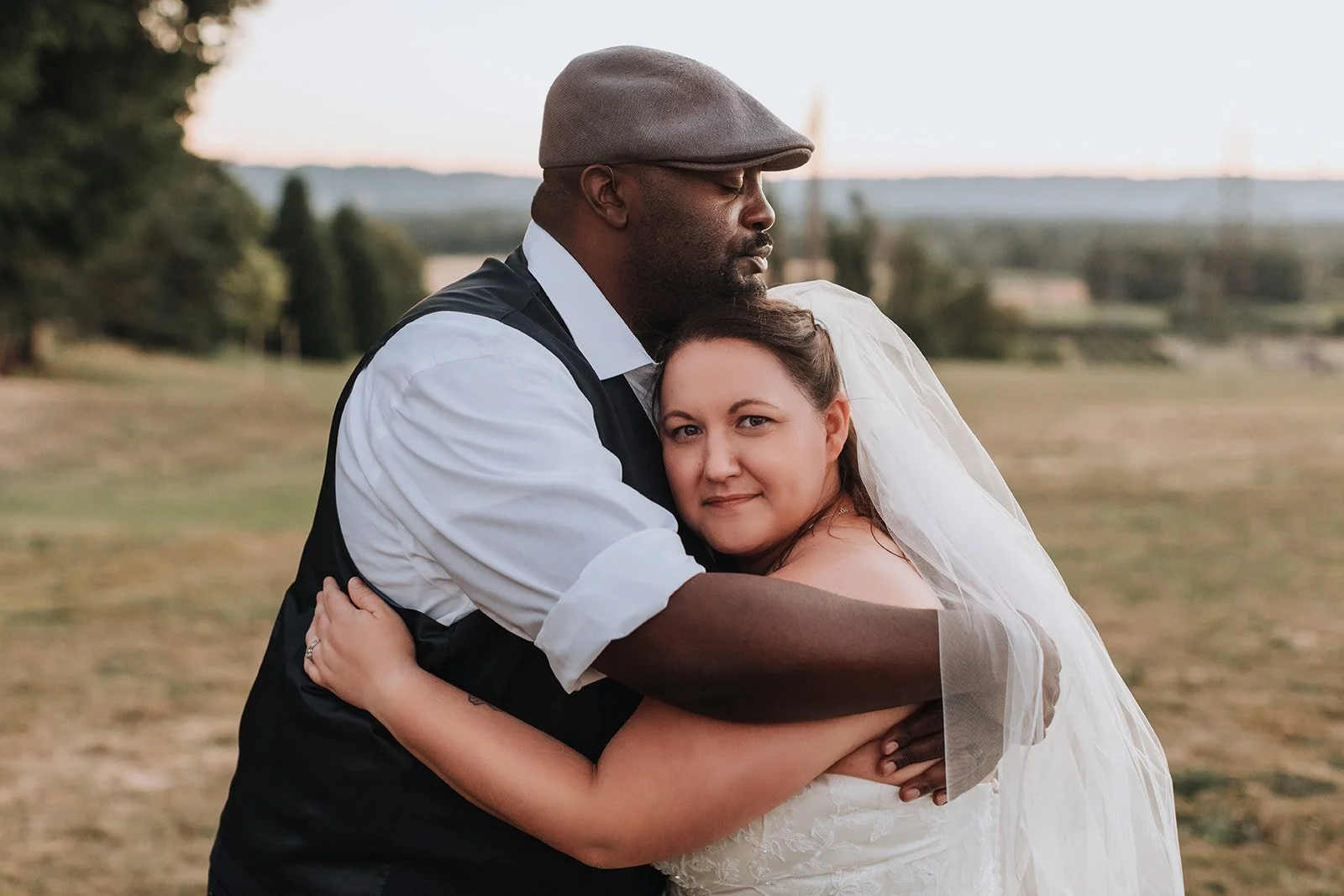Amelia &amp; Devin | A Front Yard Wedding in Portland, Oregon